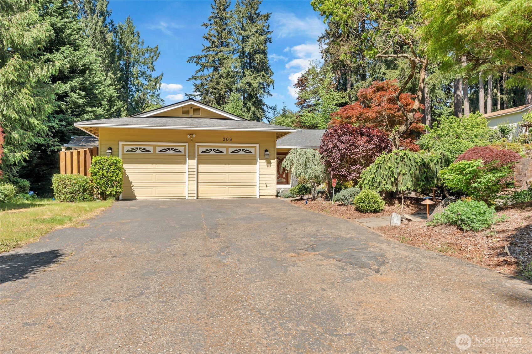 308 NW Bridle Ridge Boulevard , Bremerton, WA 98311