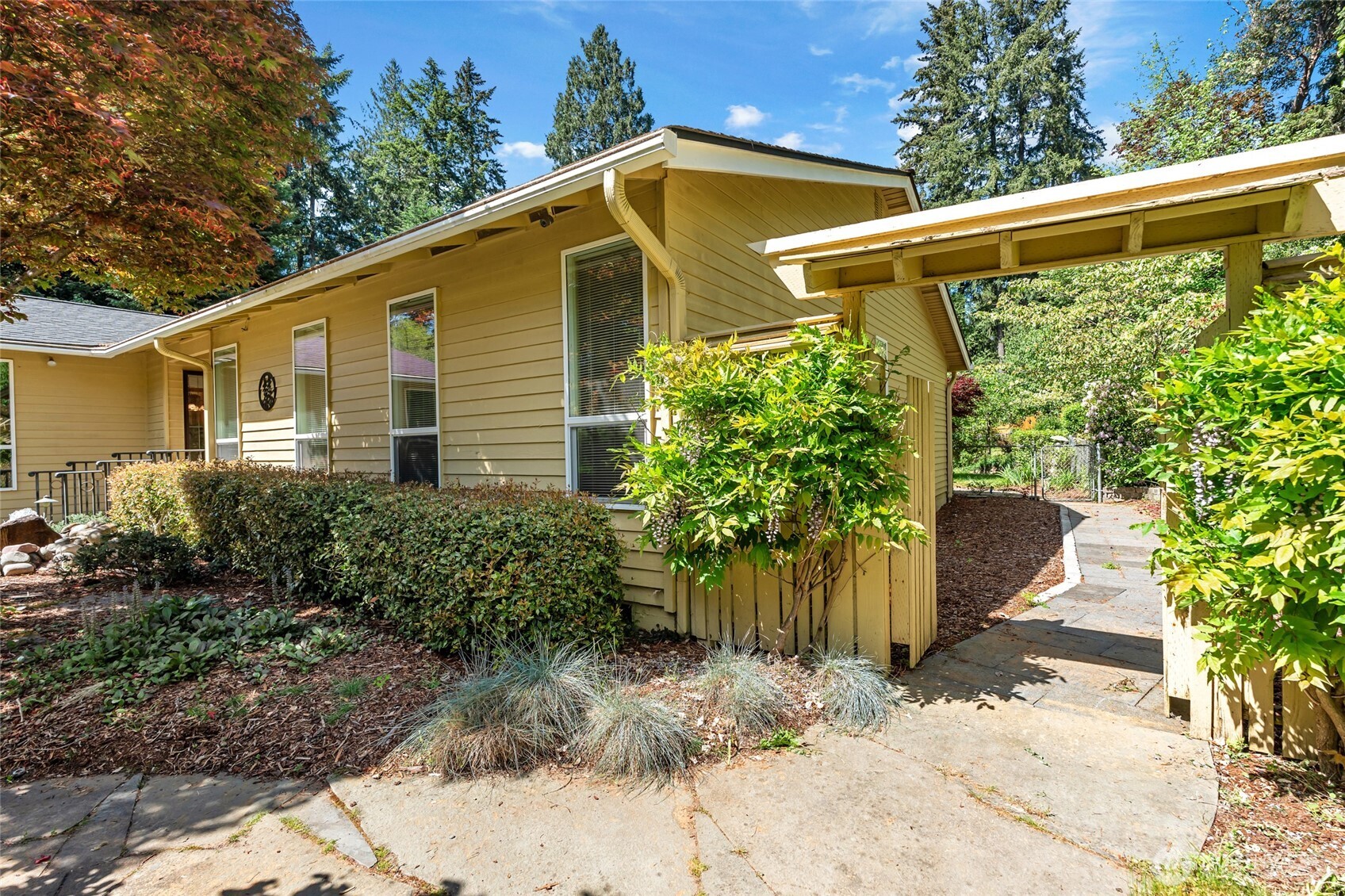 308 NW Bridle Ridge Boulevard , Bremerton, WA 98311