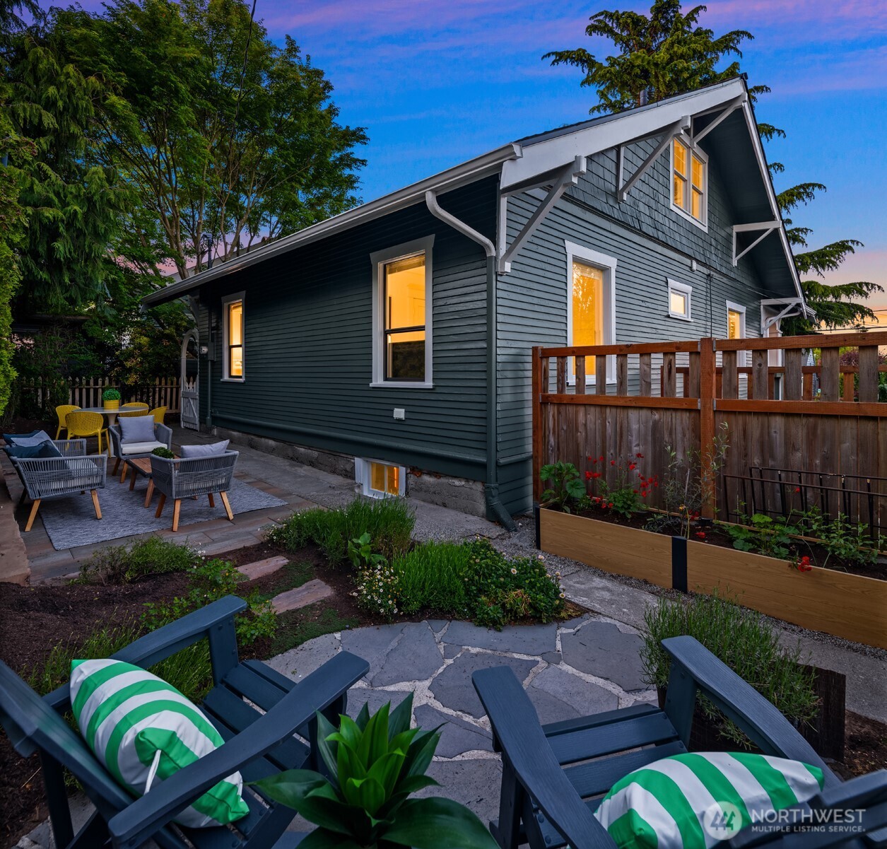 6903 32nd Avenue NW, Seattle, WA 98117