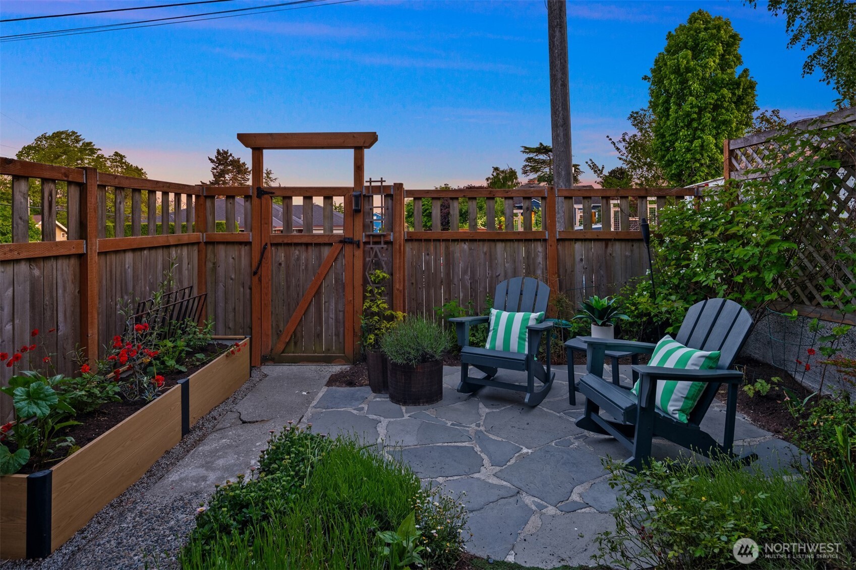 6903 32nd Avenue NW, Seattle, WA 98117