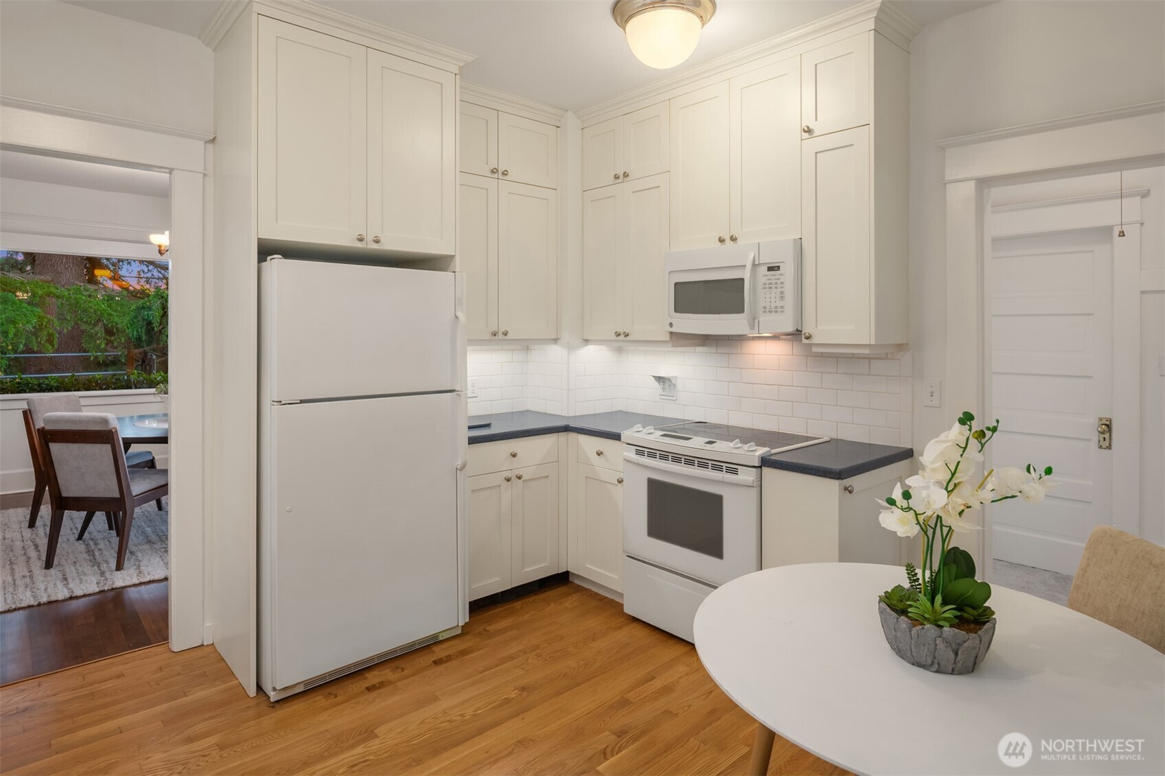 6903 32nd Avenue NW, Seattle, WA 98117