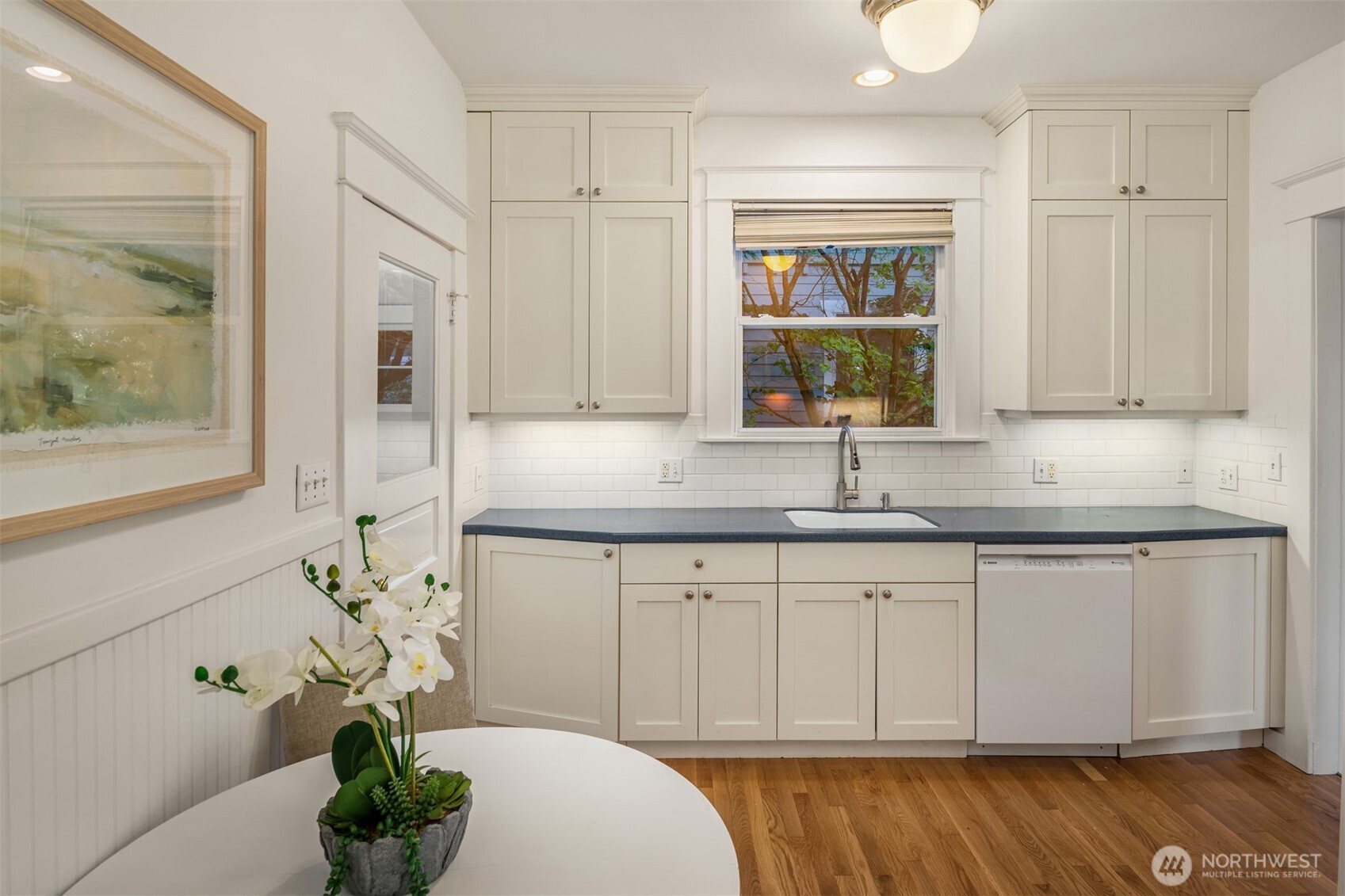 6903 32nd Avenue NW, Seattle, WA 98117