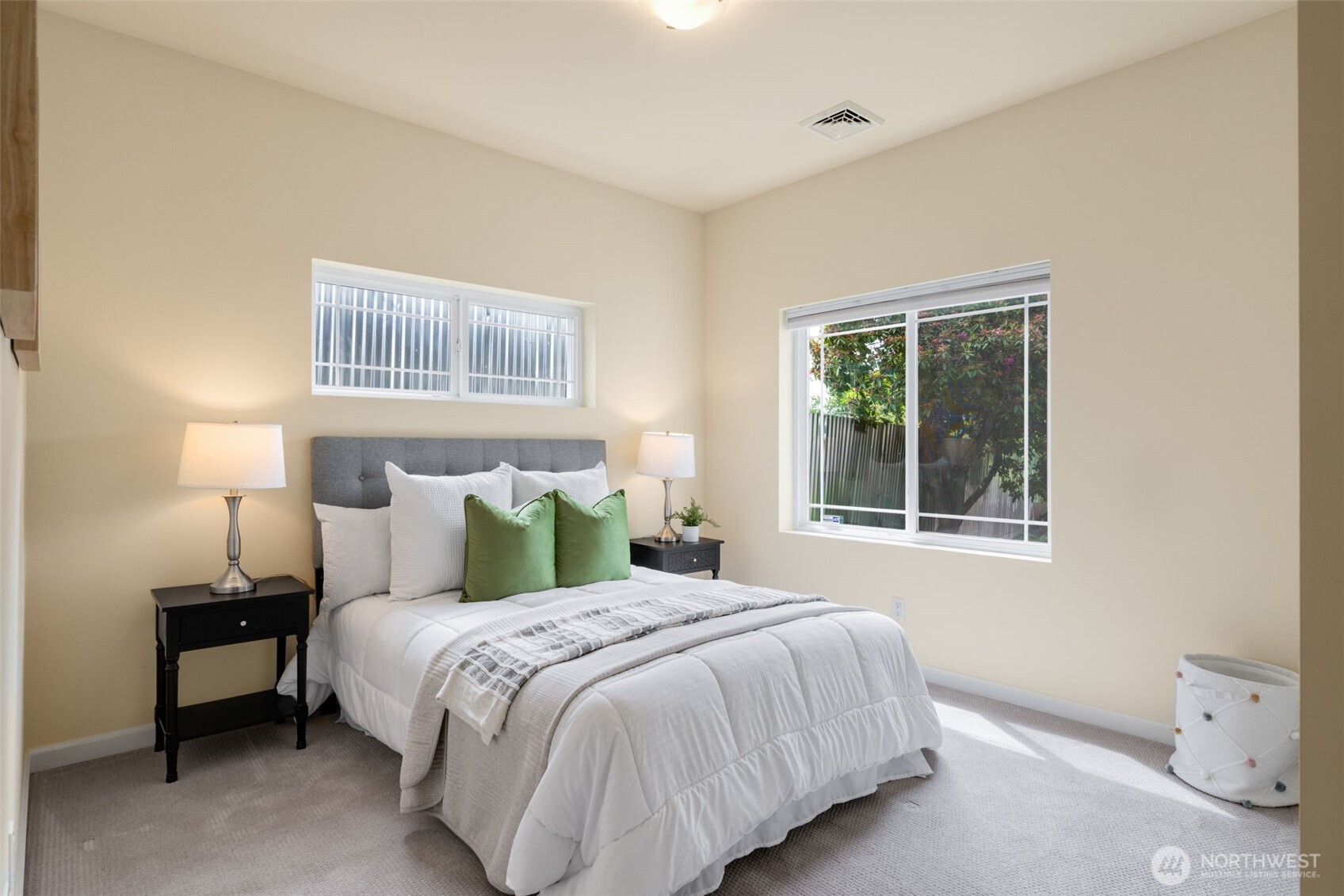 7910 20th Avenue SW, Seattle, WA 98106