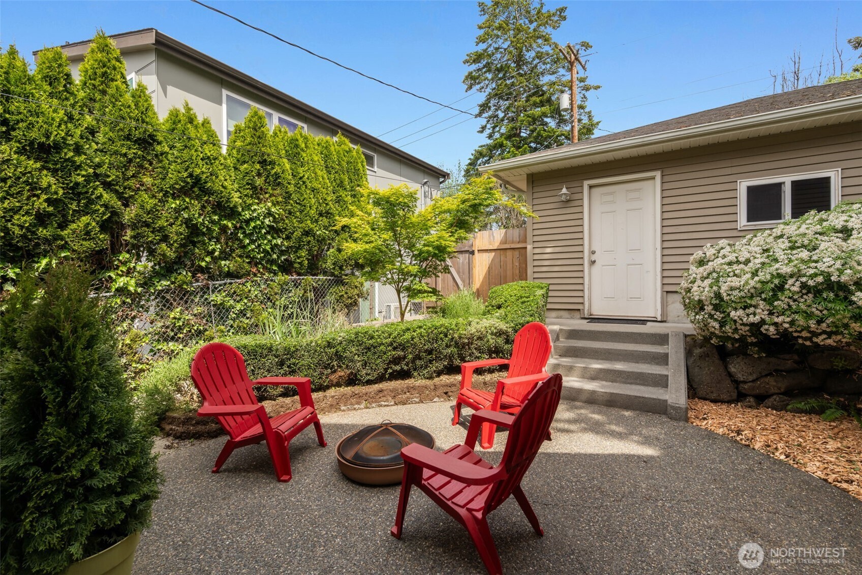 7910 20th Avenue SW, Seattle, WA 98106