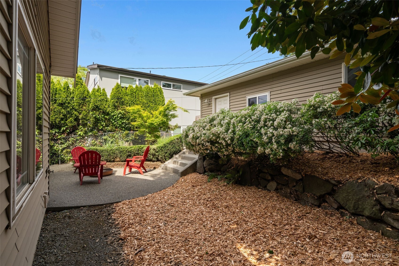 7910 20th Avenue SW, Seattle, WA 98106
