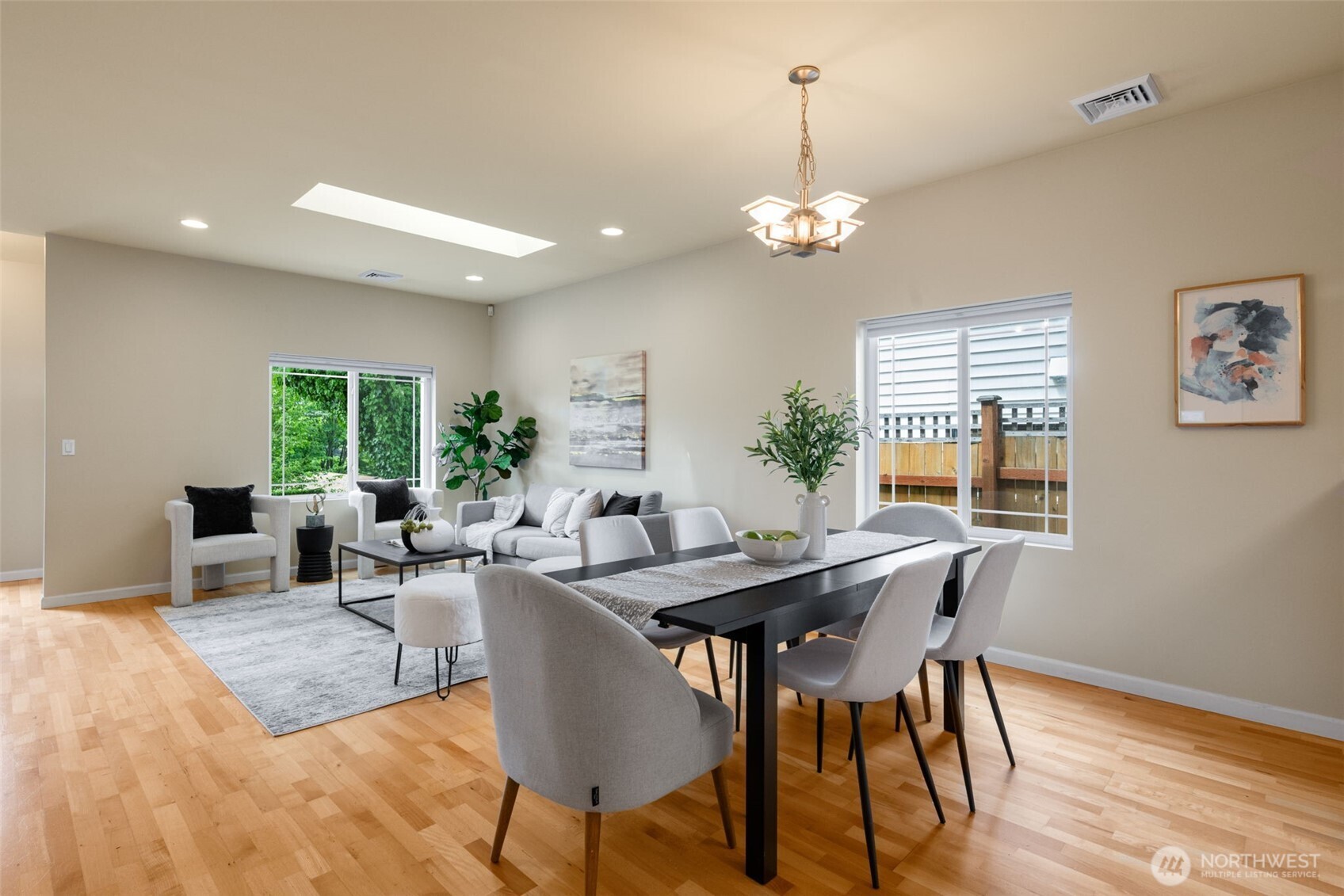 7910 20th Avenue SW, Seattle, WA 98106