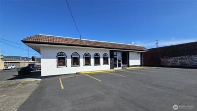300 S Pacific Avenue , Kelso, WA 98626 - Photo 1