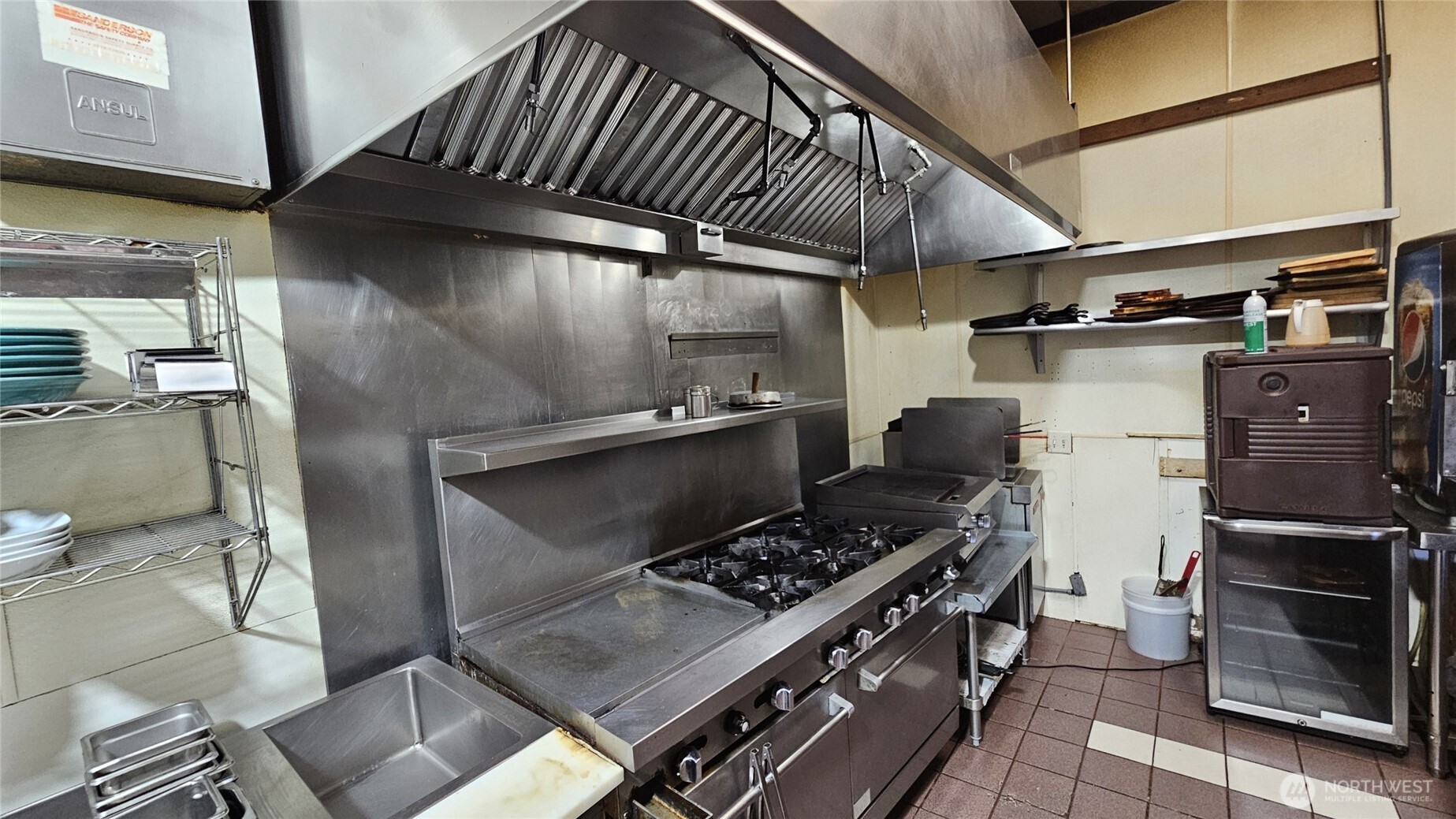 300 S Pacific Avenue , Kelso, WA 98626