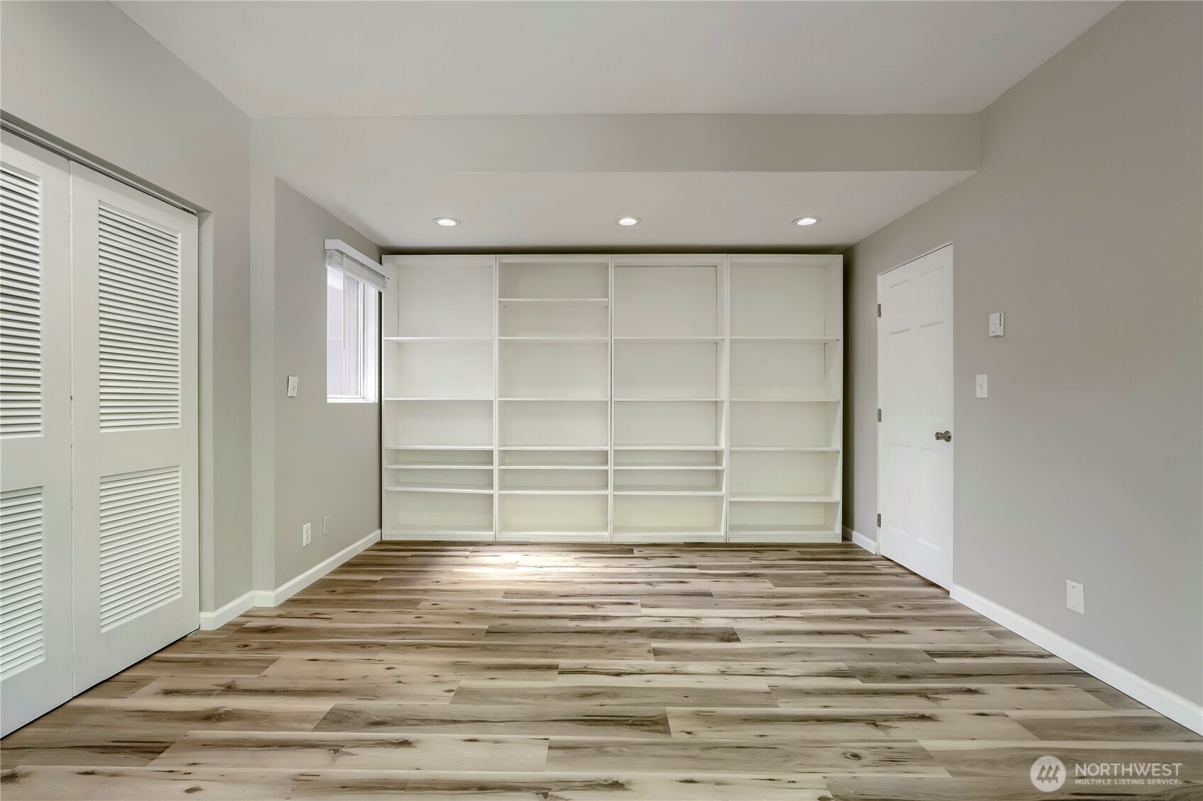 2700 4th Avenue #301, Seattle, WA 98121