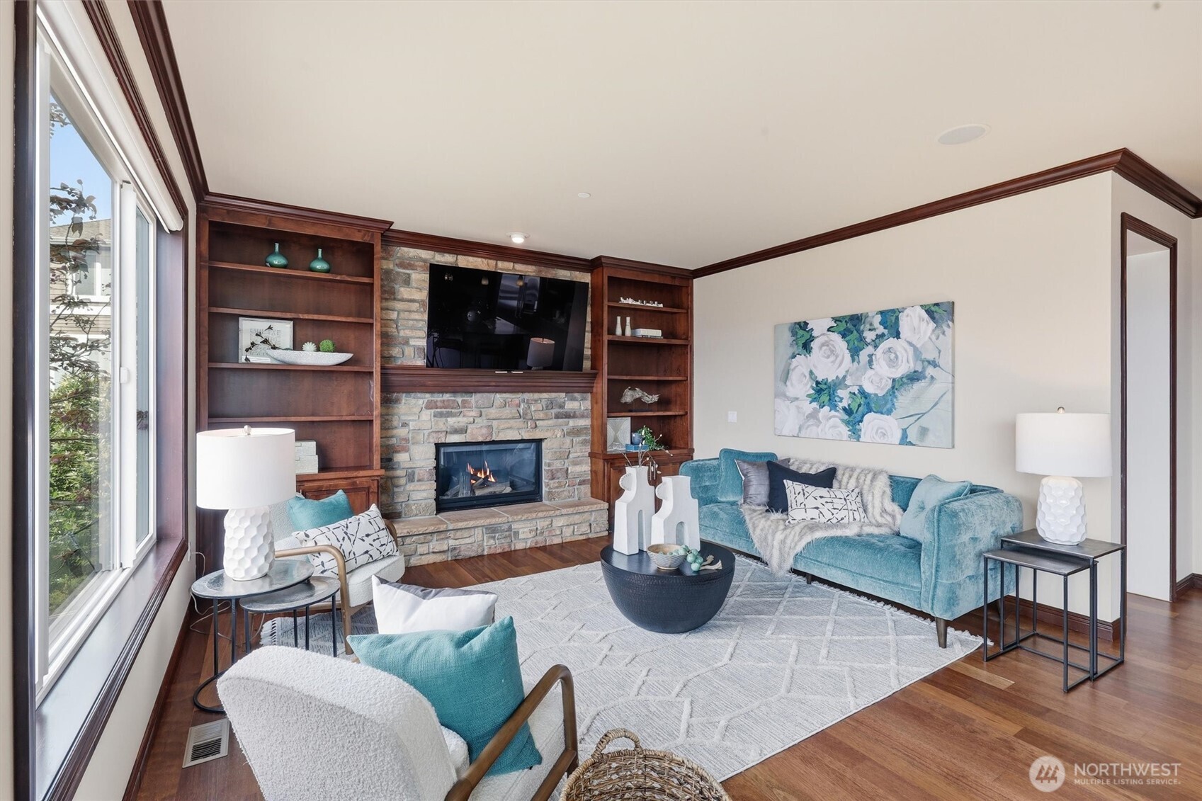 2734 NE Daphne Street , Issaquah, WA 98029