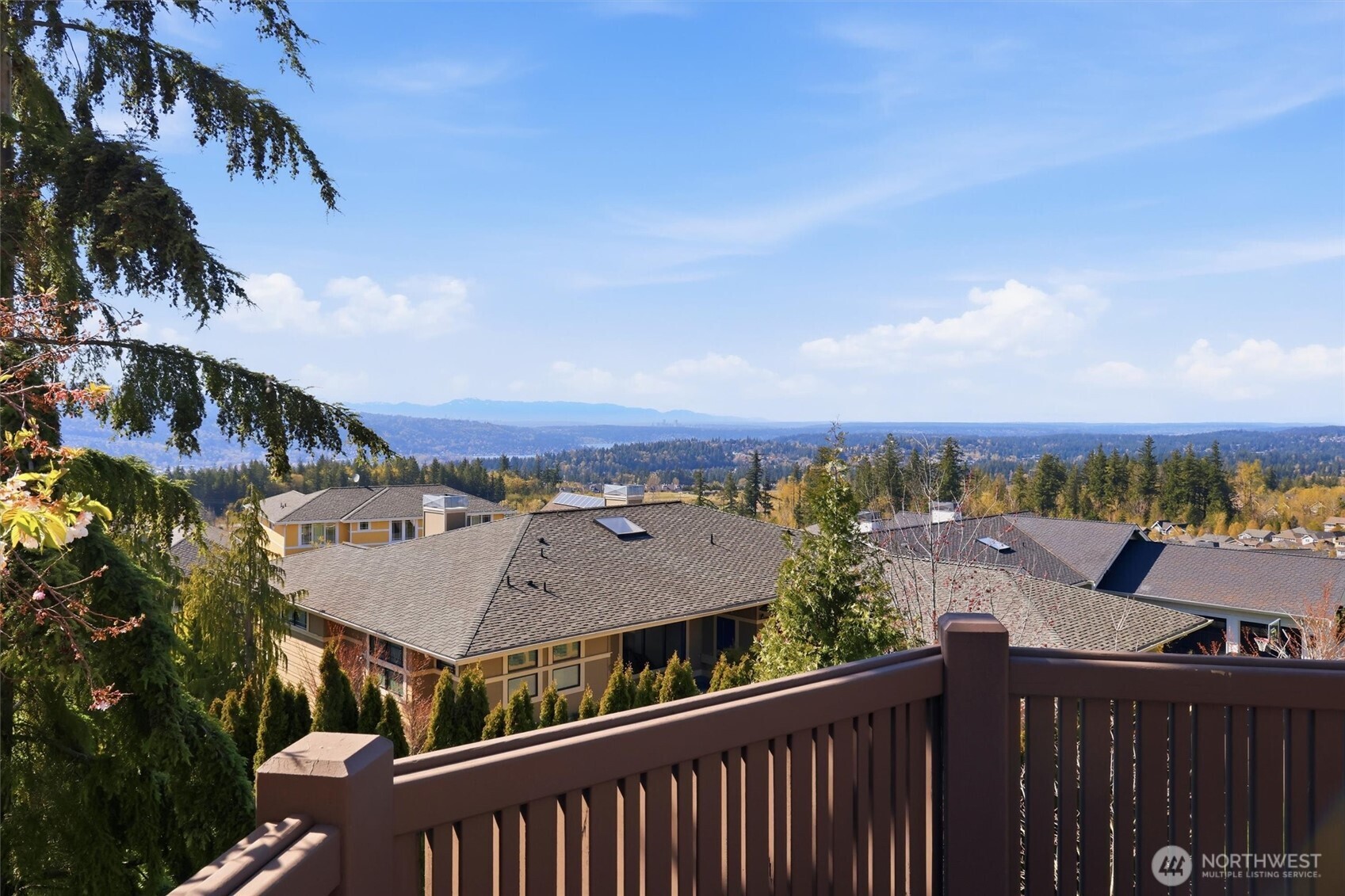 2734 NE Daphne Street , Issaquah, WA 98029