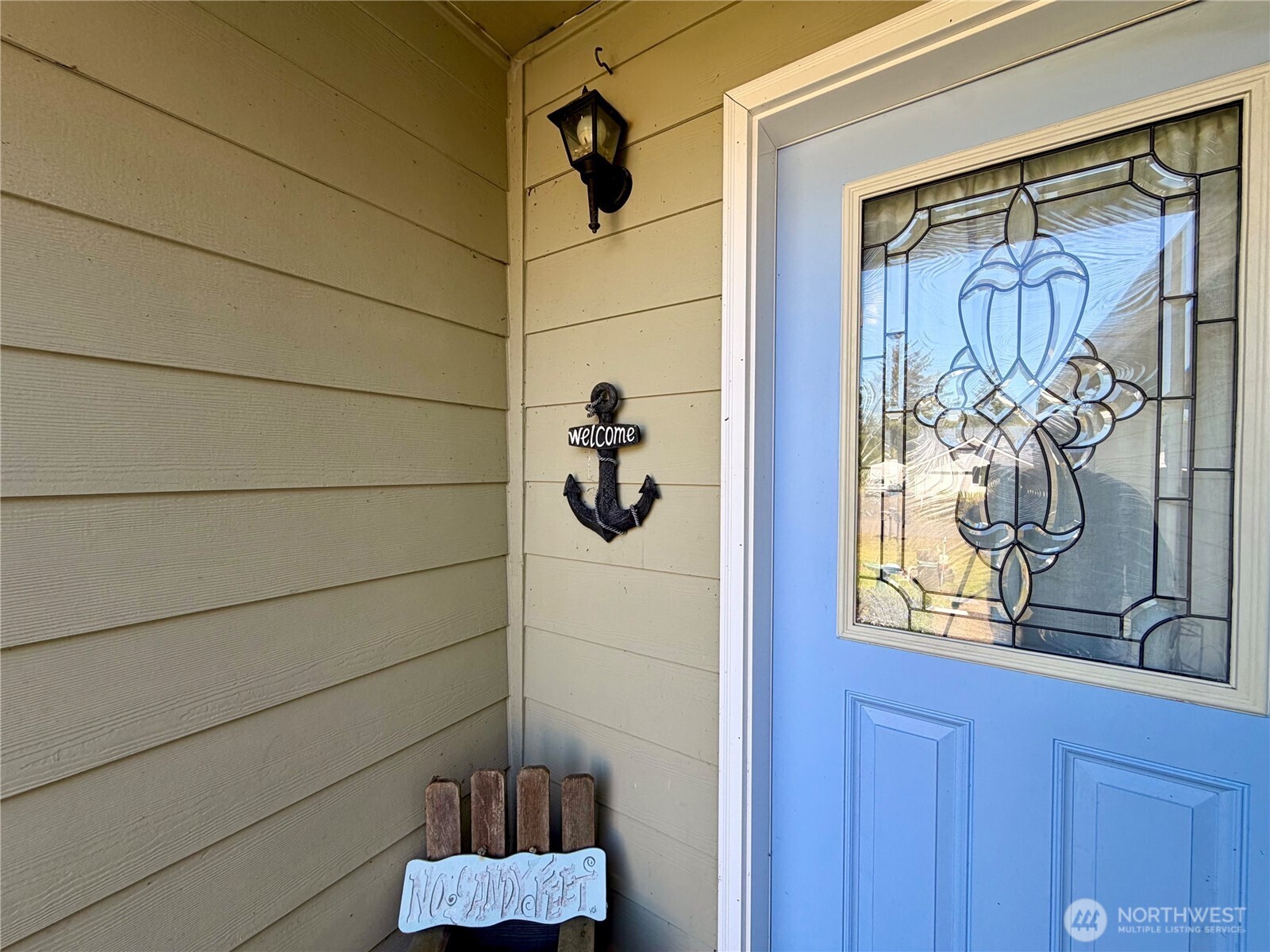 415 Quinault Avenue SE, Ocean Shores, WA 98569