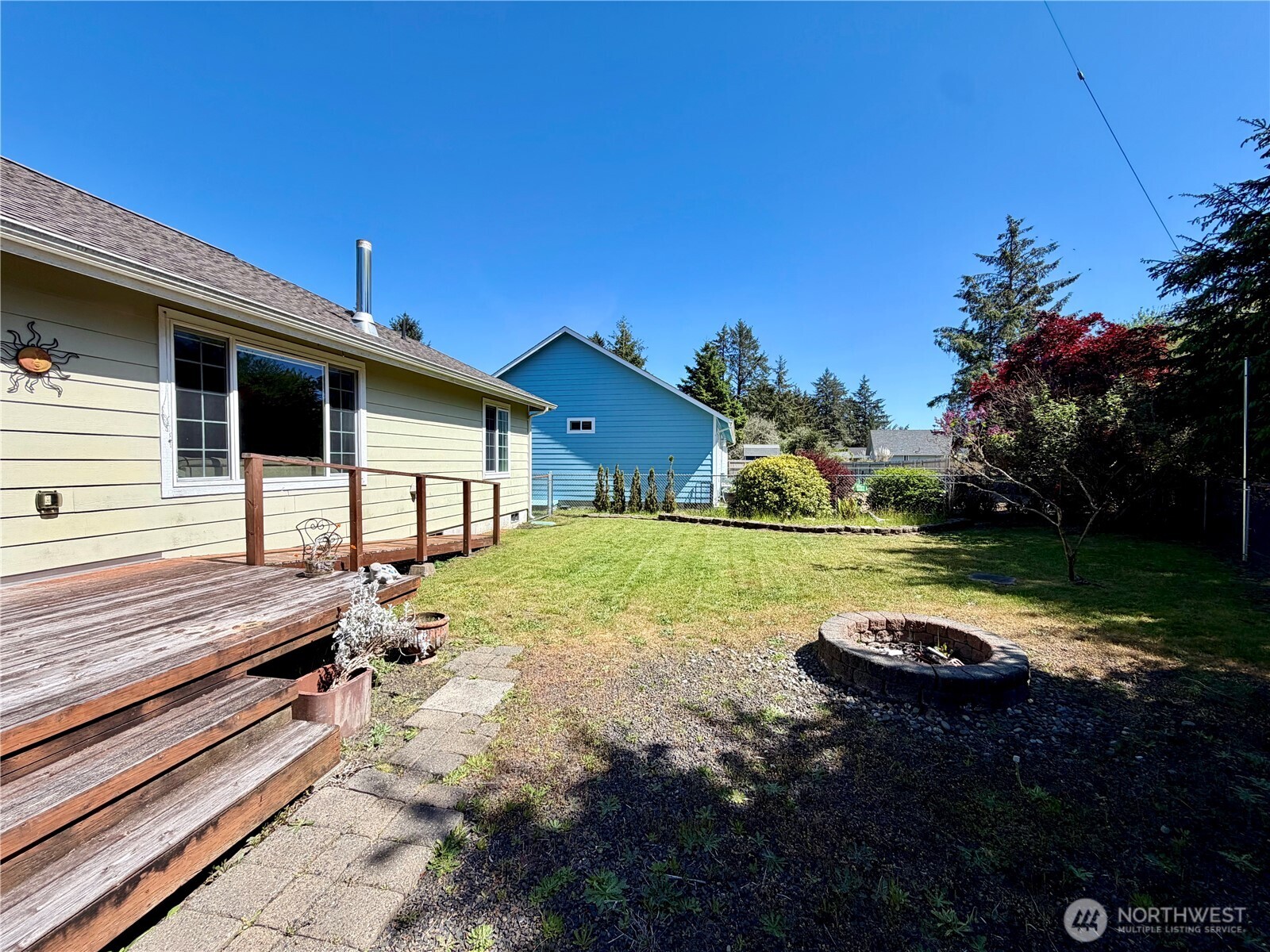 415 Quinault Avenue SE, Ocean Shores, WA 98569