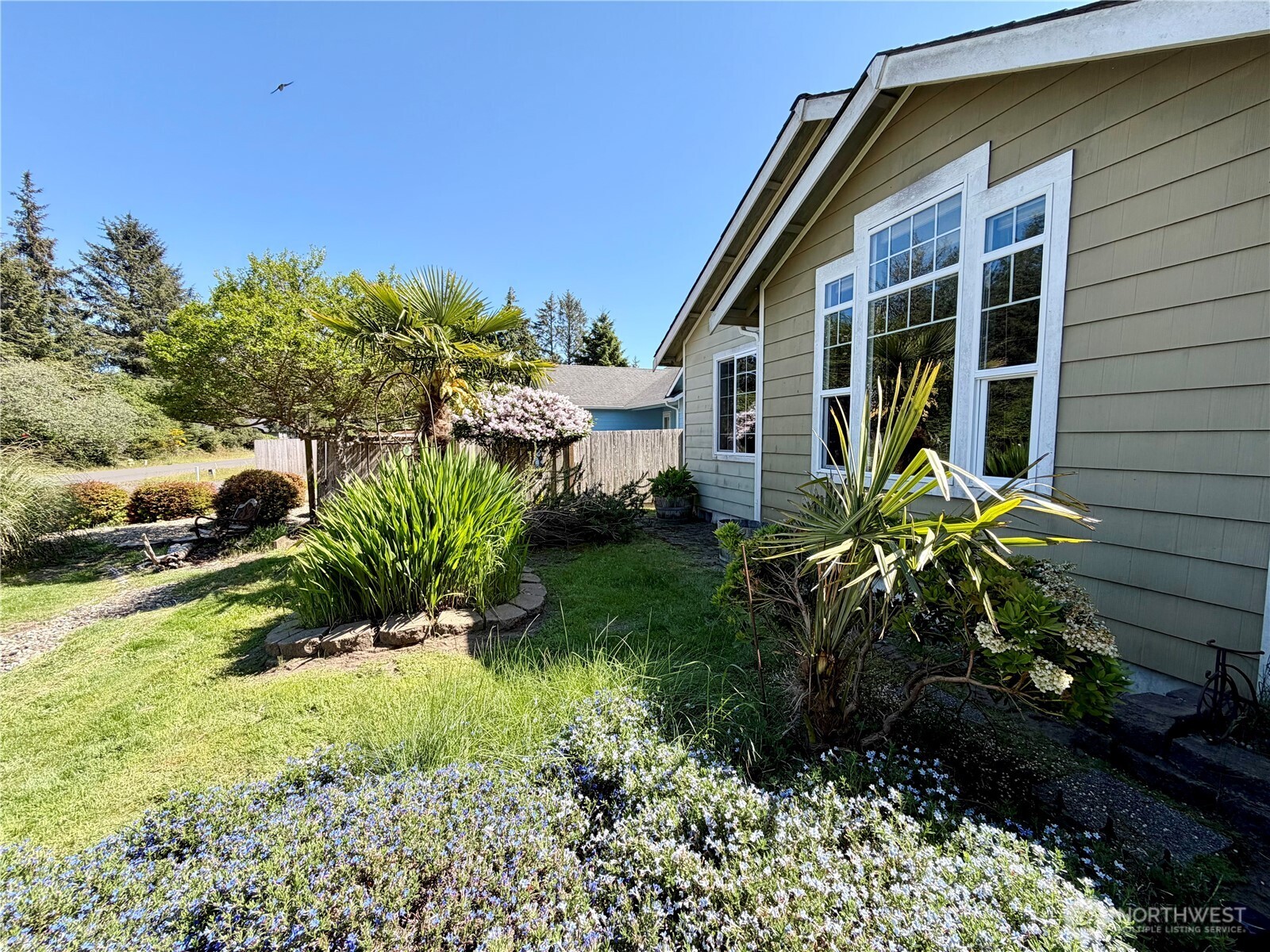 415 Quinault Avenue SE, Ocean Shores, WA 98569
