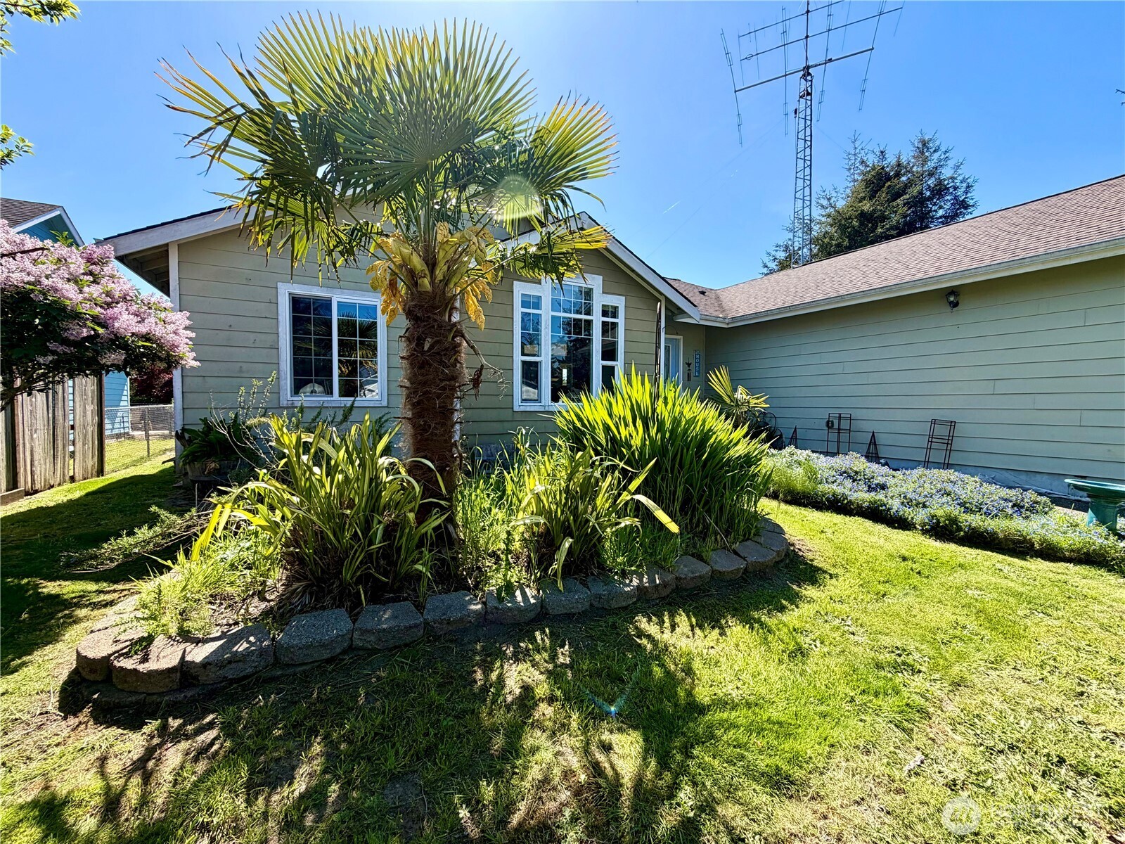 415 Quinault Avenue SE, Ocean Shores, WA 98569