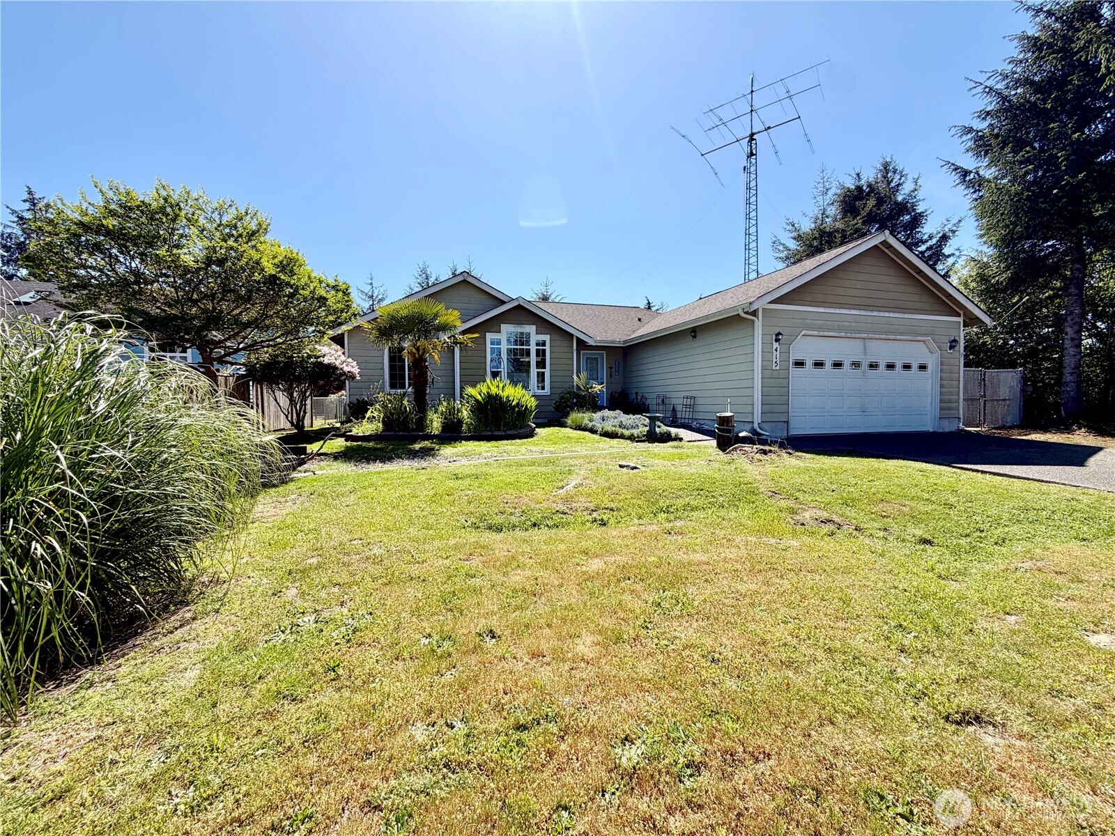 415 Quinault Avenue SE, Ocean Shores, WA 98569
