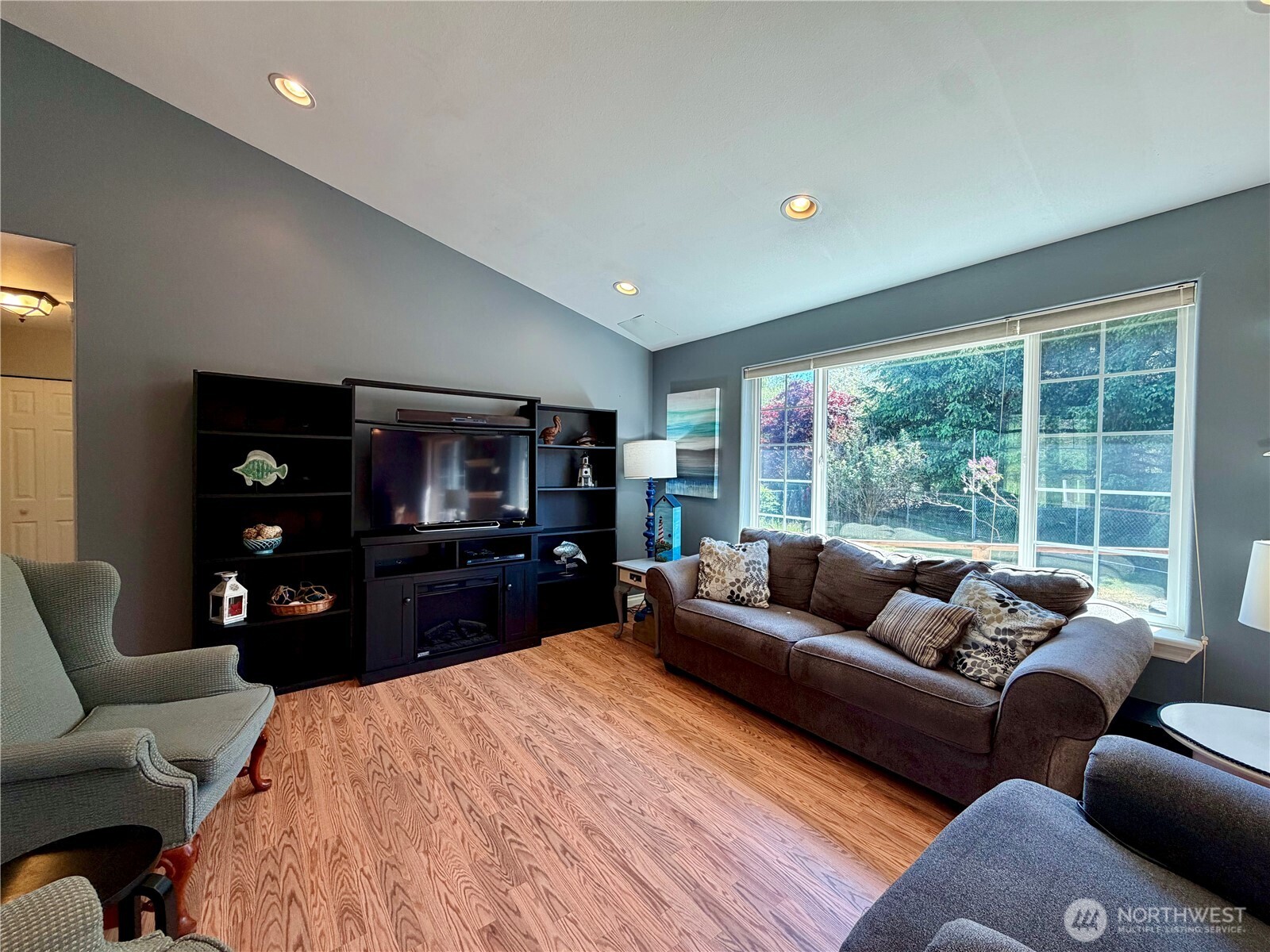 415 Quinault Avenue SE, Ocean Shores, WA 98569