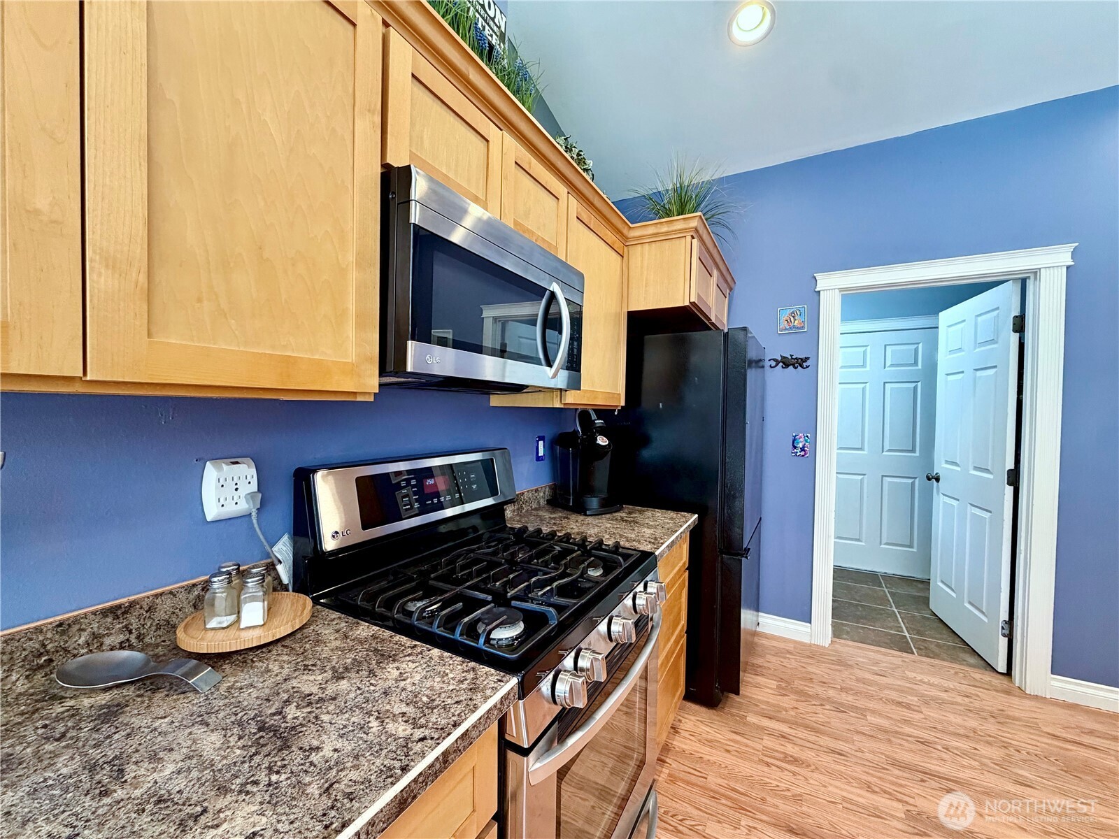 415 Quinault Avenue SE, Ocean Shores, WA 98569