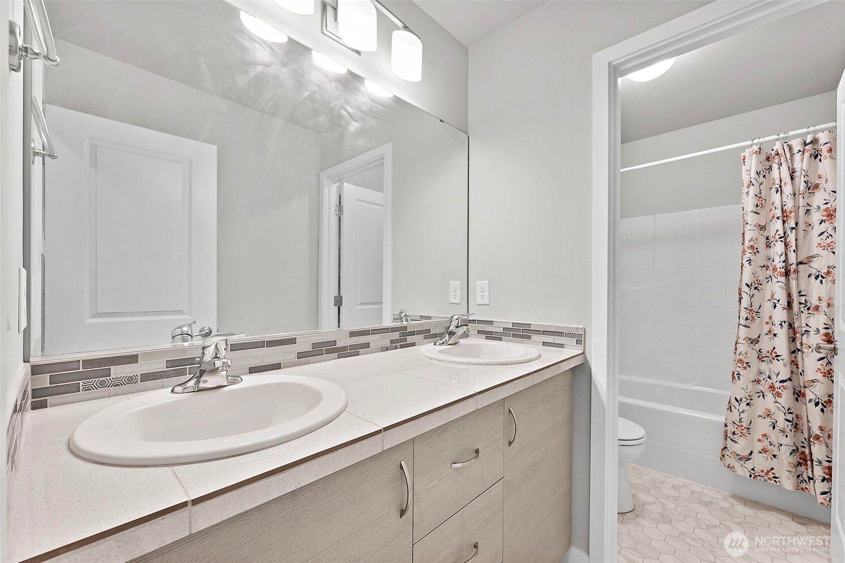 16311 8th Avenue E, Spanaway, WA 98387