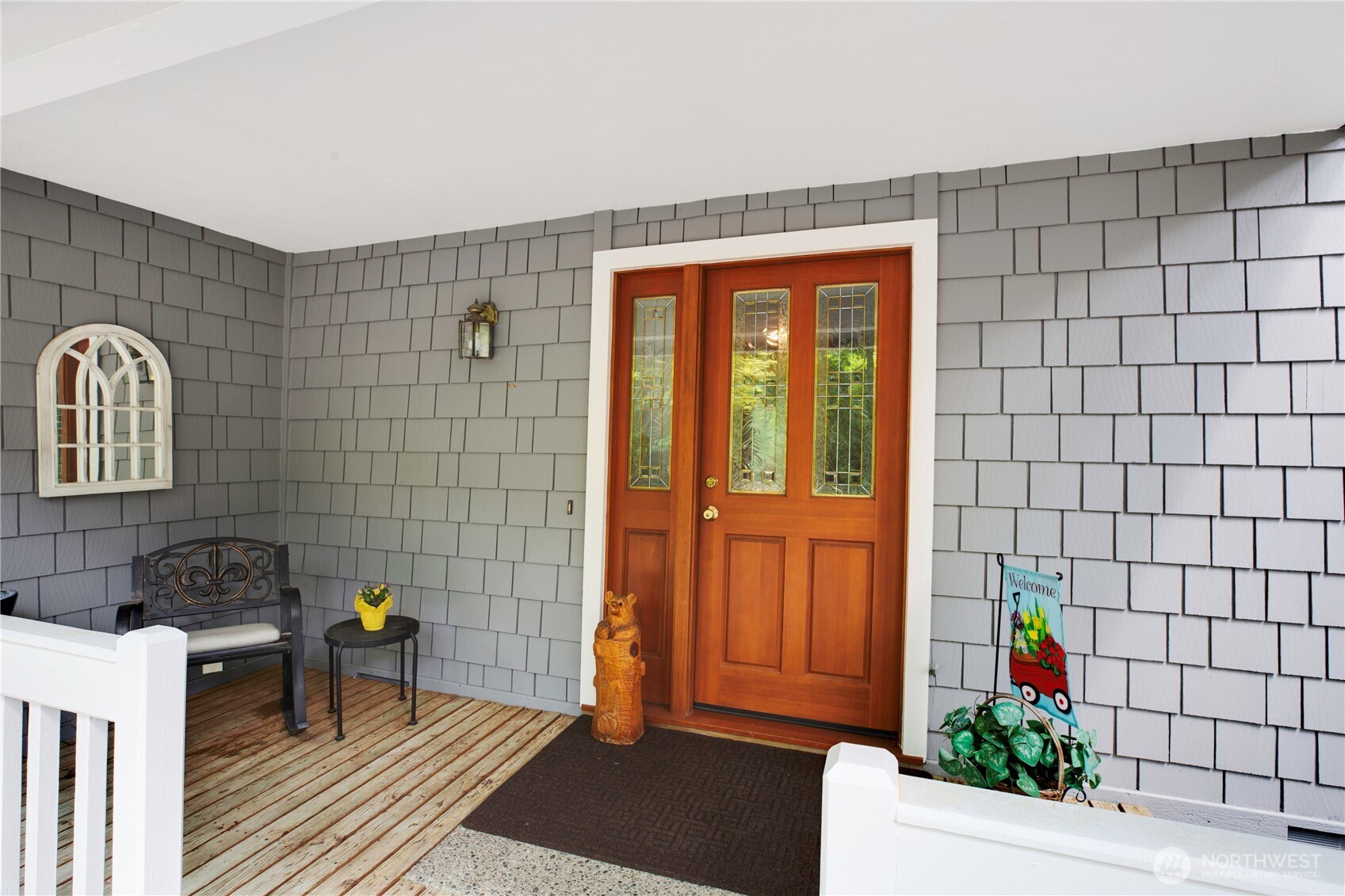 4320 Palomino Drive NE, Bainbridge Island, WA 98110