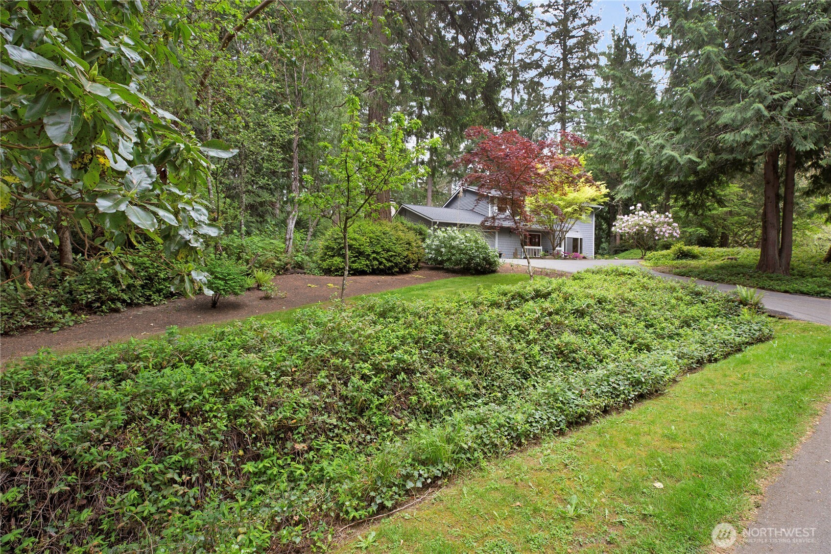 4320 Palomino Drive NE, Bainbridge Island, WA 98110