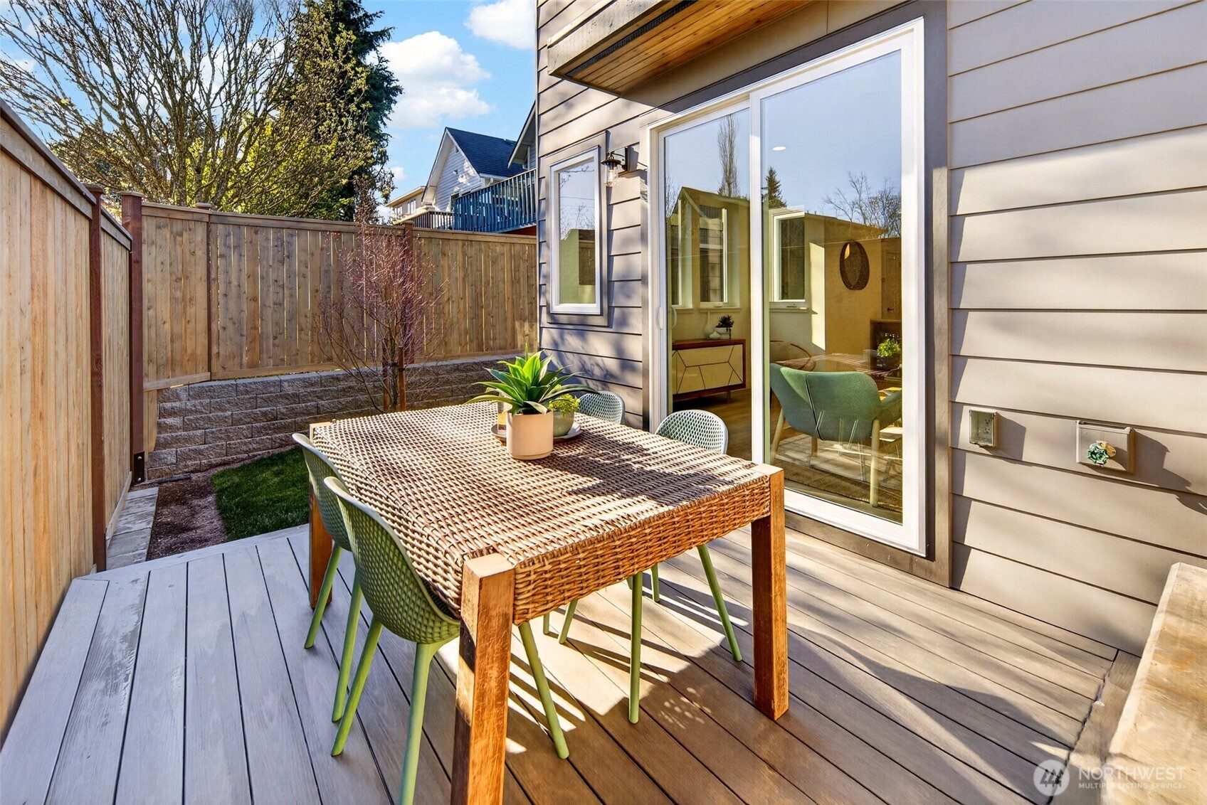 2851 NW 70th Street #B, Seattle, WA 98117