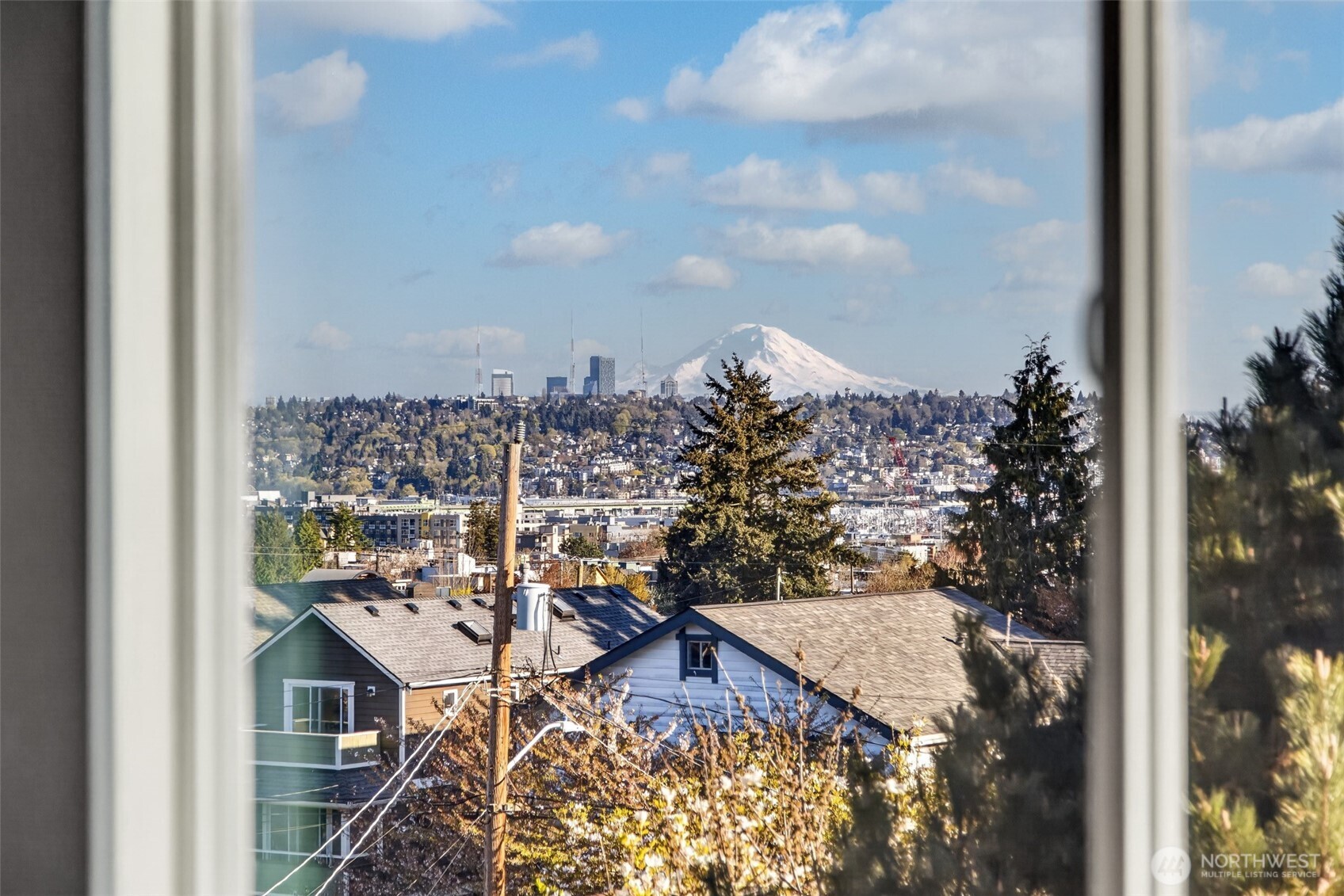 2851 NW 70th Street #B, Seattle, WA 98117