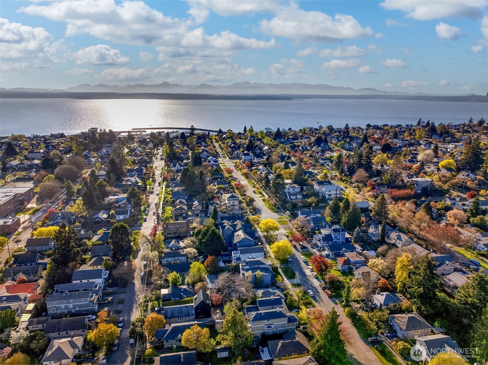 2851 NW 70th Street #B, Seattle, WA 98117