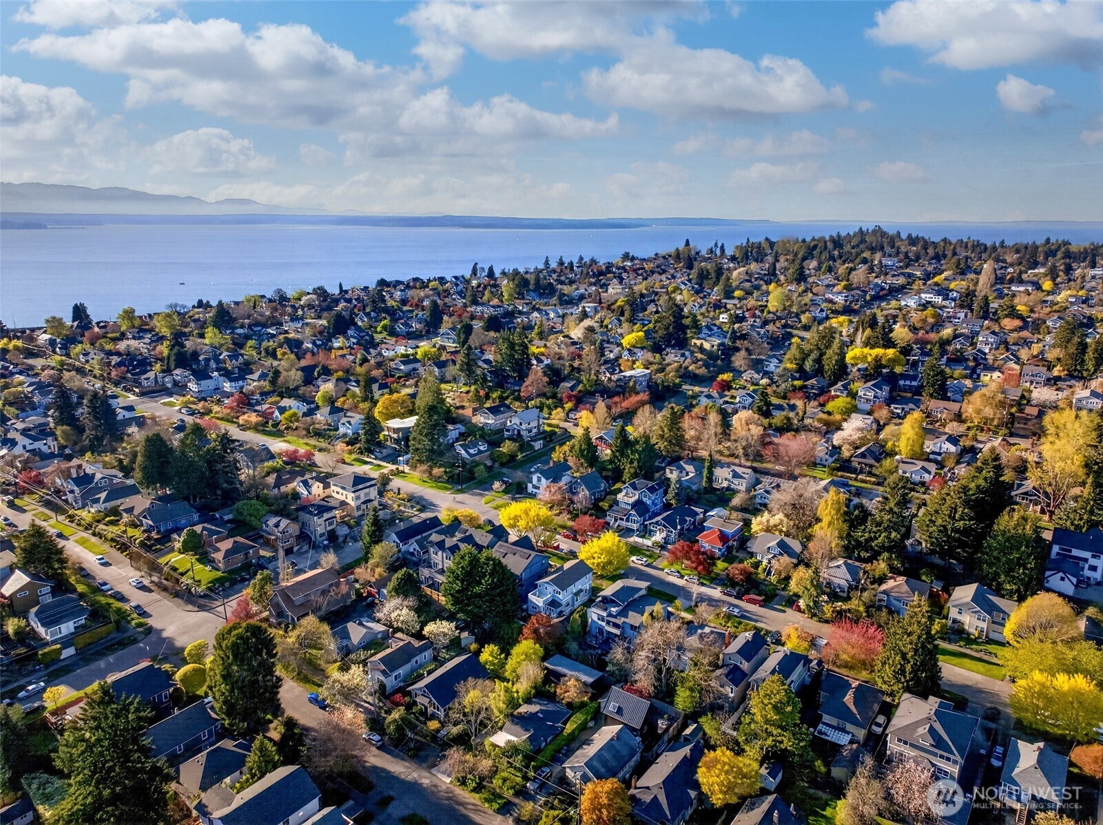 2851 NW 70th Street #B, Seattle, WA 98117