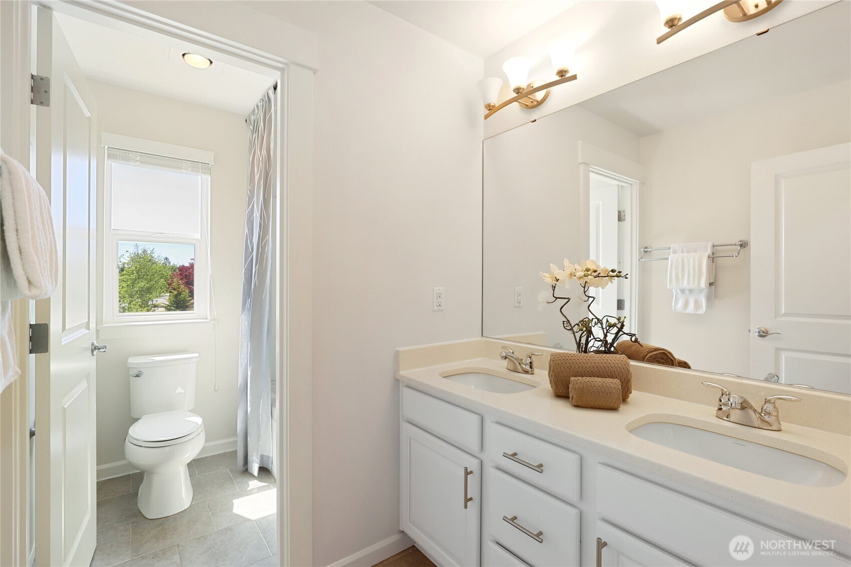 10922 NE 194th Drive , Bothell, WA 98011