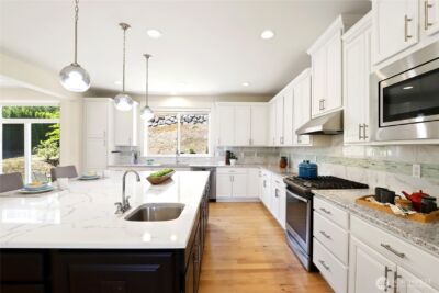 10922 NE 194th Drive , Bothell, WA 98011 - Photo 8