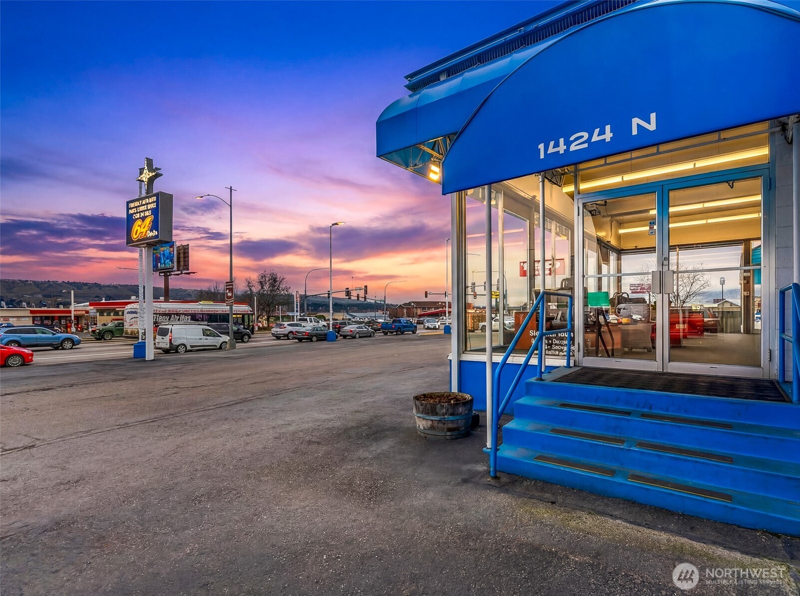 1424 N Wenatchee Avenue , Wenatchee, WA 98801