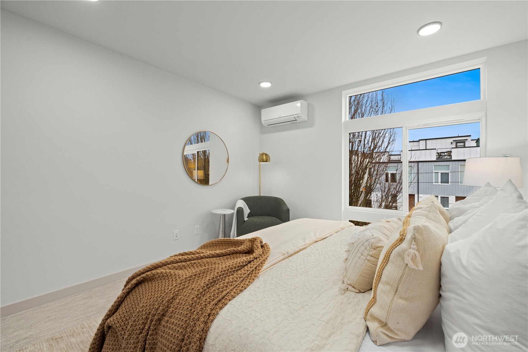 903 B NW 56th Street , Seattle, WA 98107