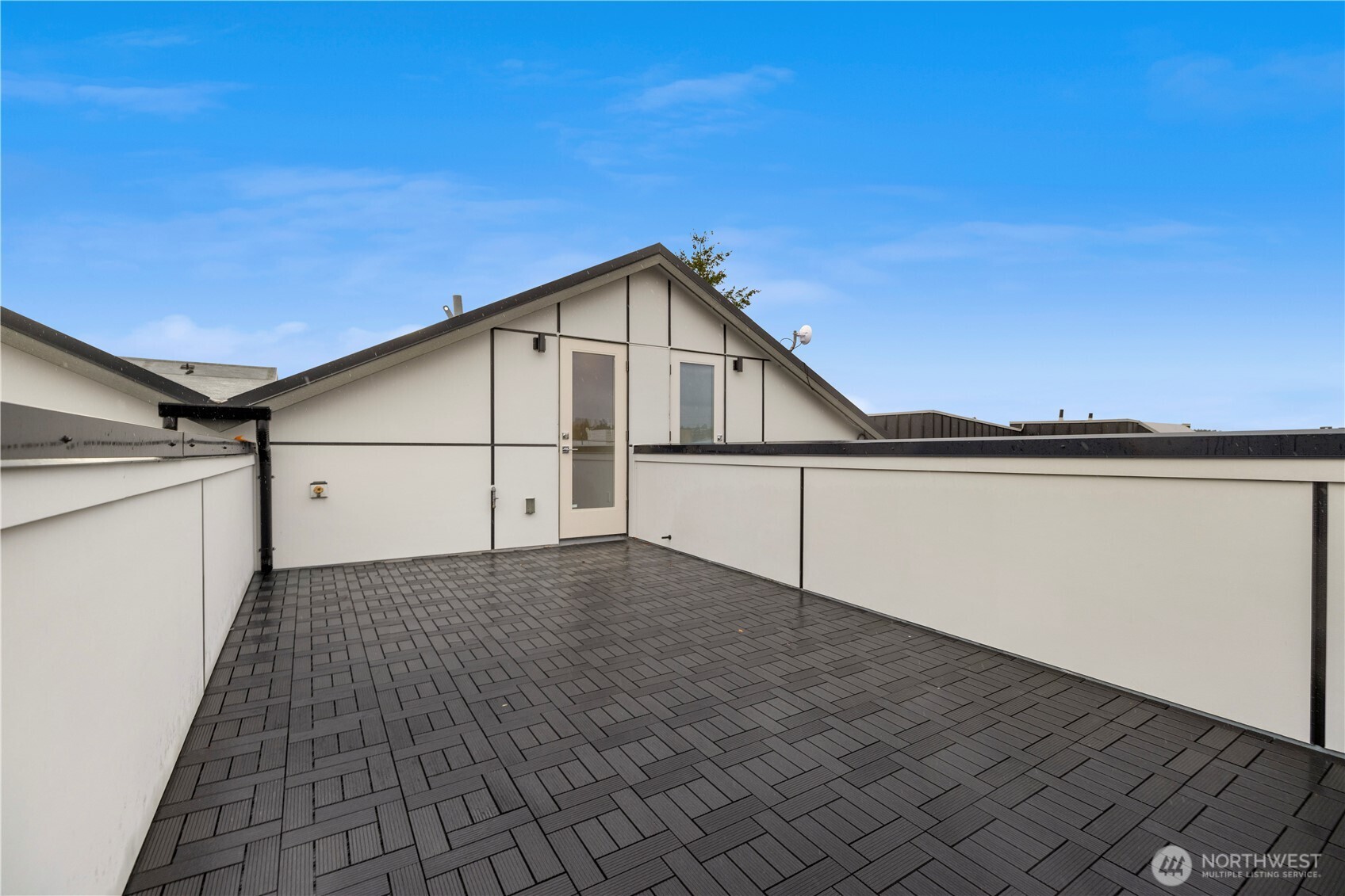 903 B NW 56th Street , Seattle, WA 98107