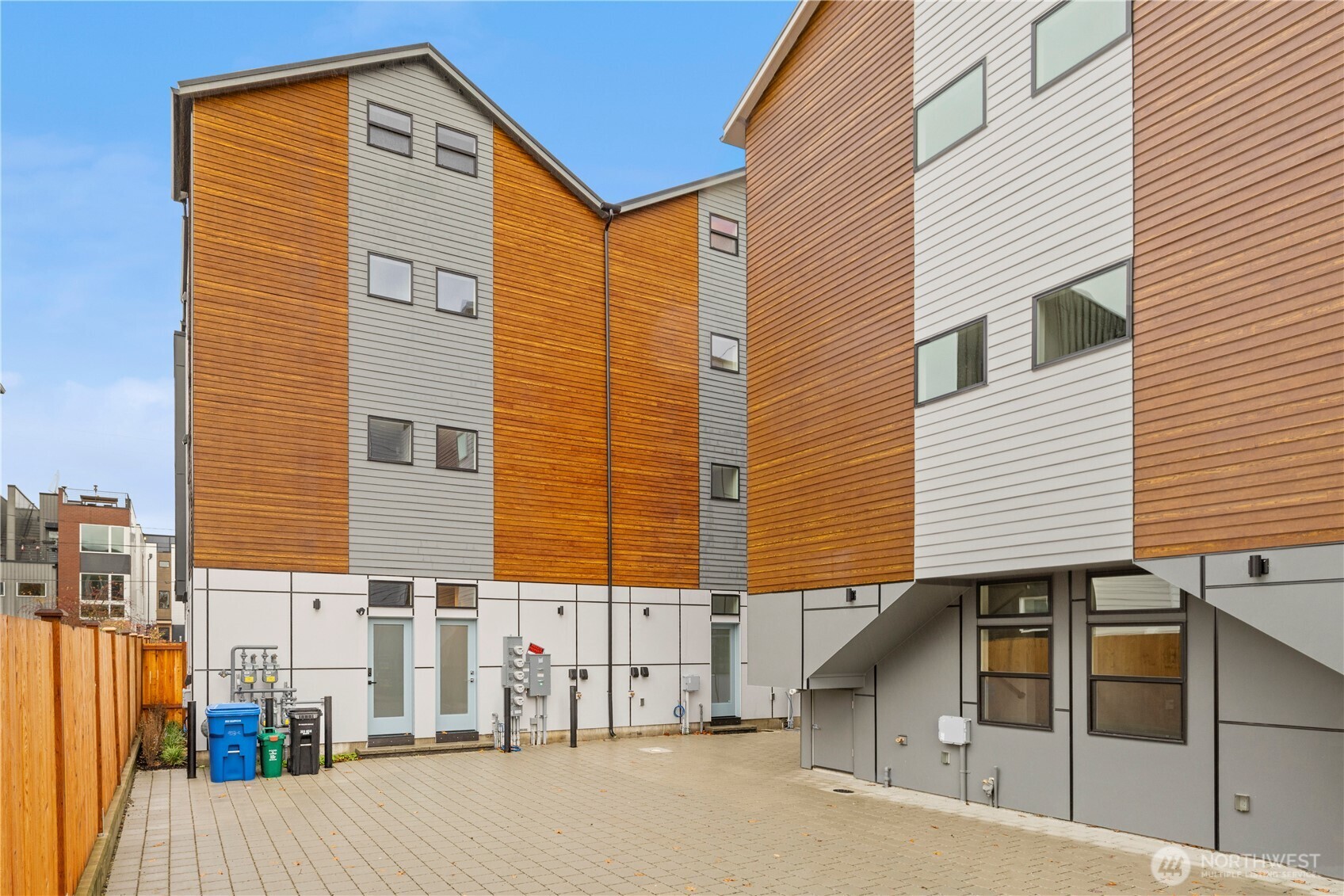 903 B NW 56th Street , Seattle, WA 98107