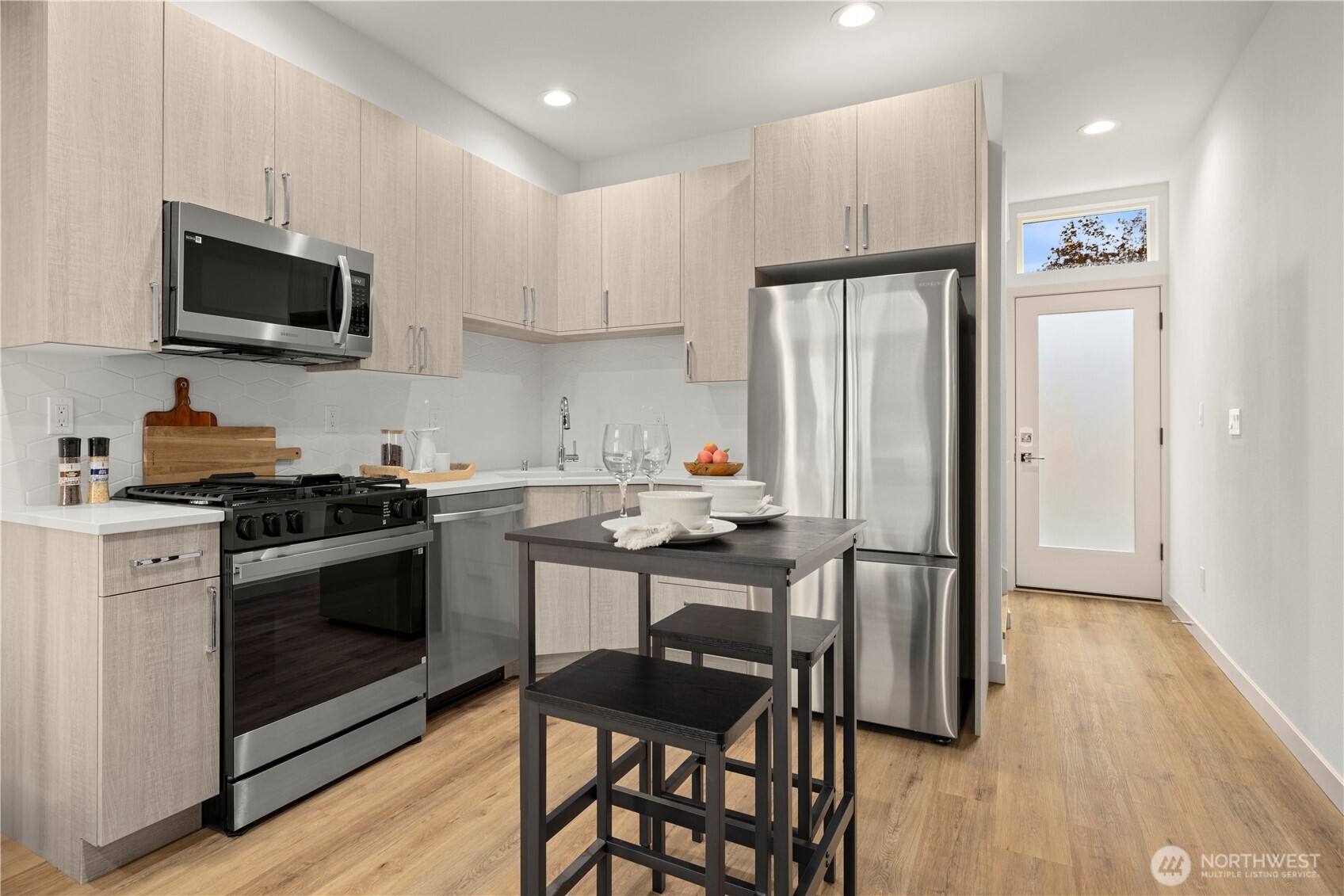 903 B NW 56th Street , Seattle, WA 98107