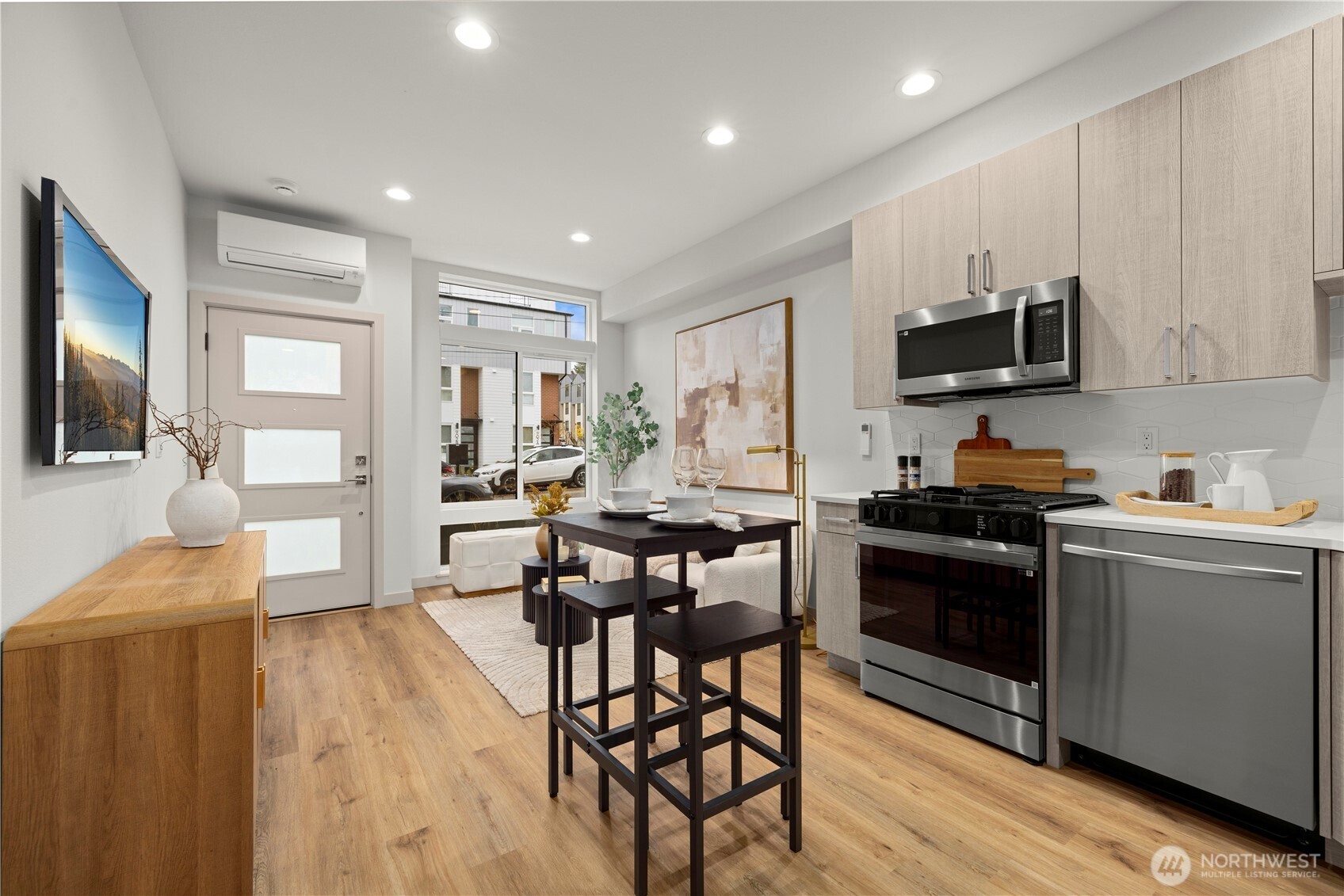 903 B NW 56th Street , Seattle, WA 98107