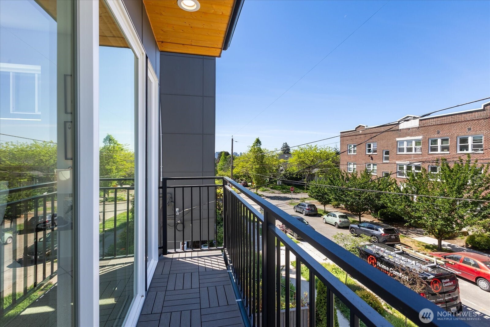 4416 Corliss Avenue N #B, Seattle, WA 98003