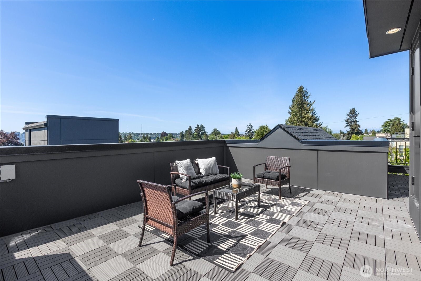 4416 Corliss Avenue N #B, Seattle, WA 98003