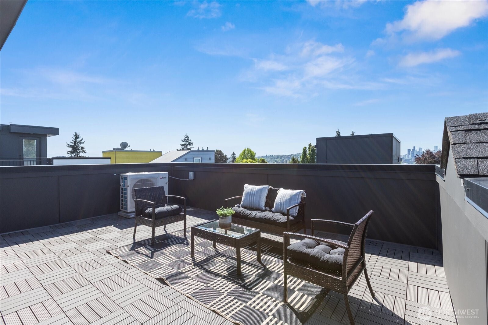 4416 Corliss Avenue N #B, Seattle, WA 98003