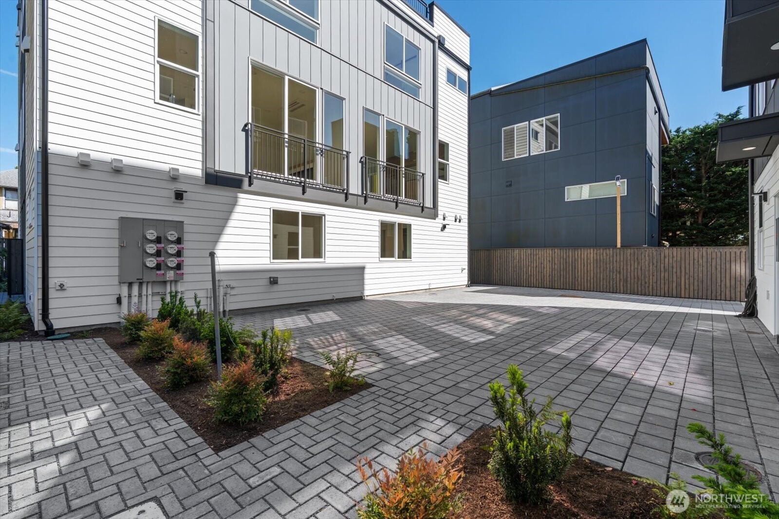 4416 Corliss Avenue N #B, Seattle, WA 98003