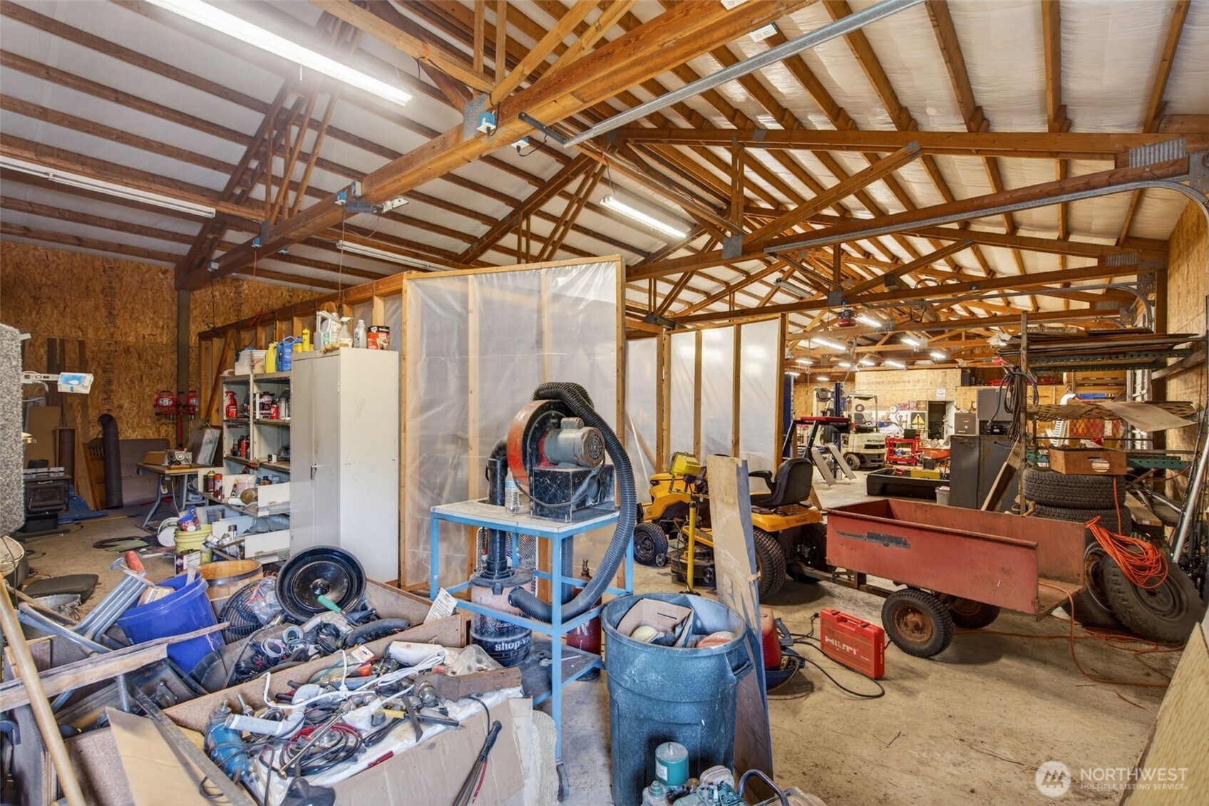 943 Fall Creek Road , Longview, WA 98632