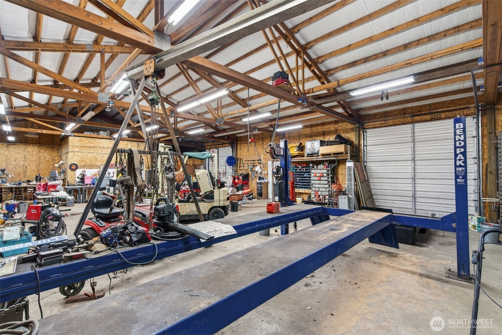 943 Fall Creek Road , Longview, WA 98632
