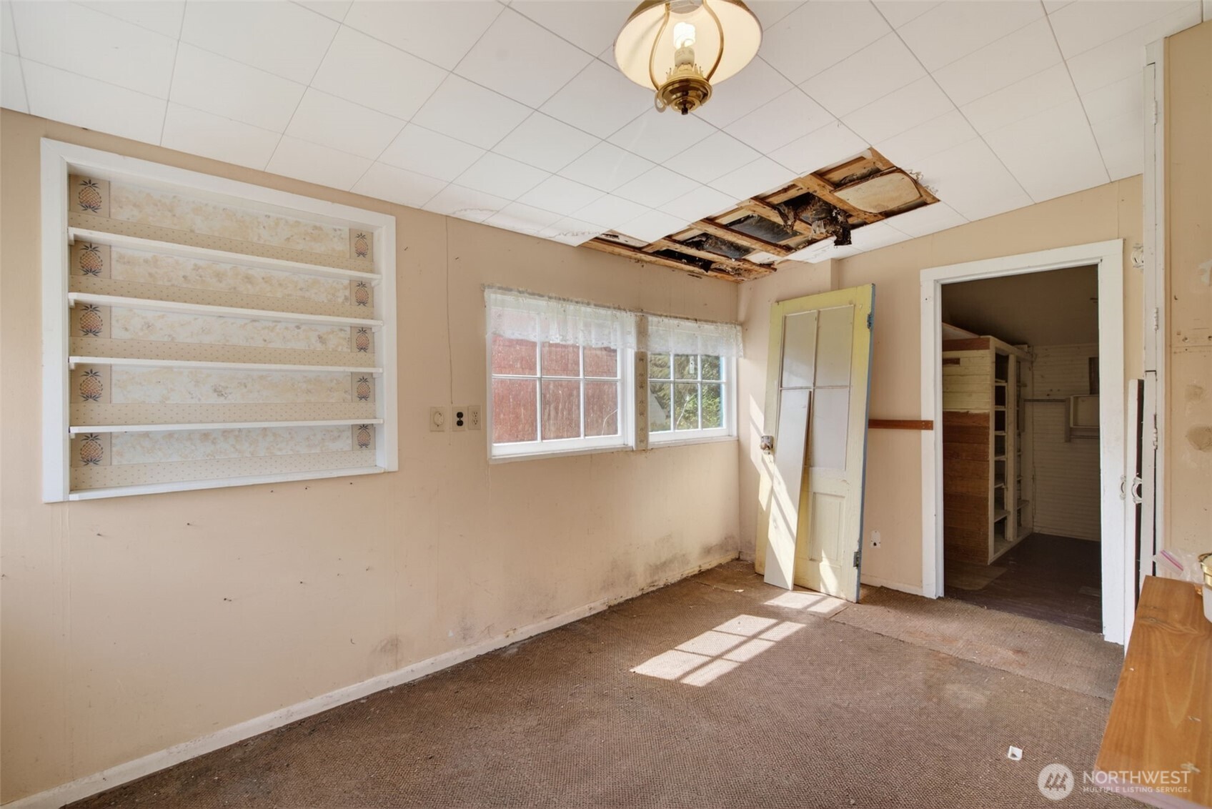 943 Fall Creek Road , Longview, WA 98632