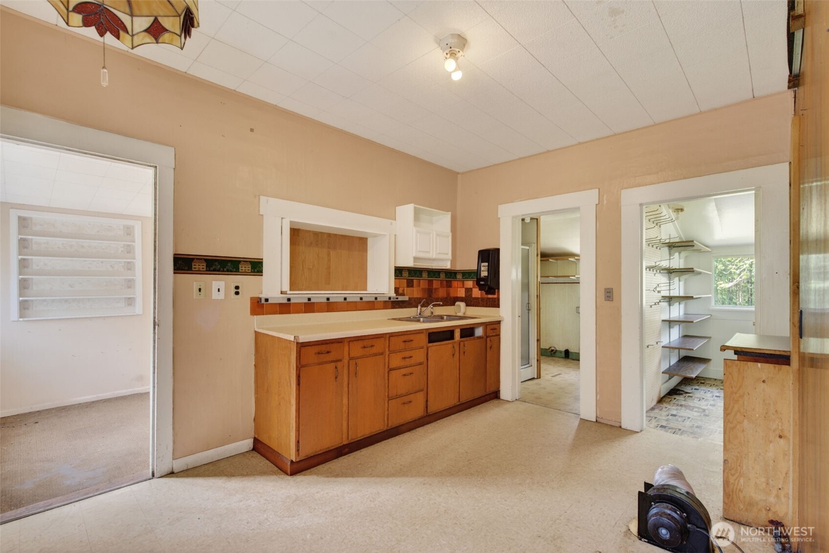 943 Fall Creek Road , Longview, WA 98632