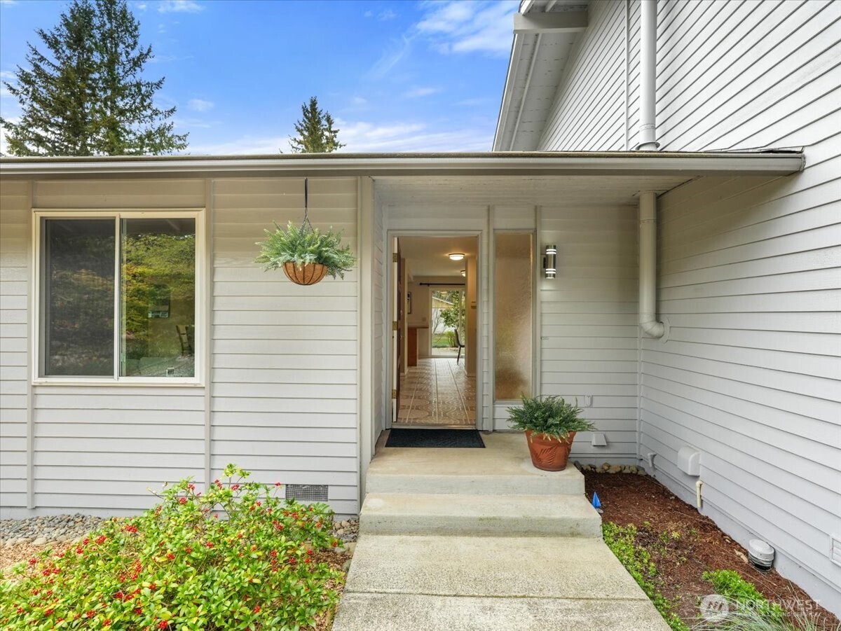 17649 SE 297th Place , Kent, WA 98042-5713