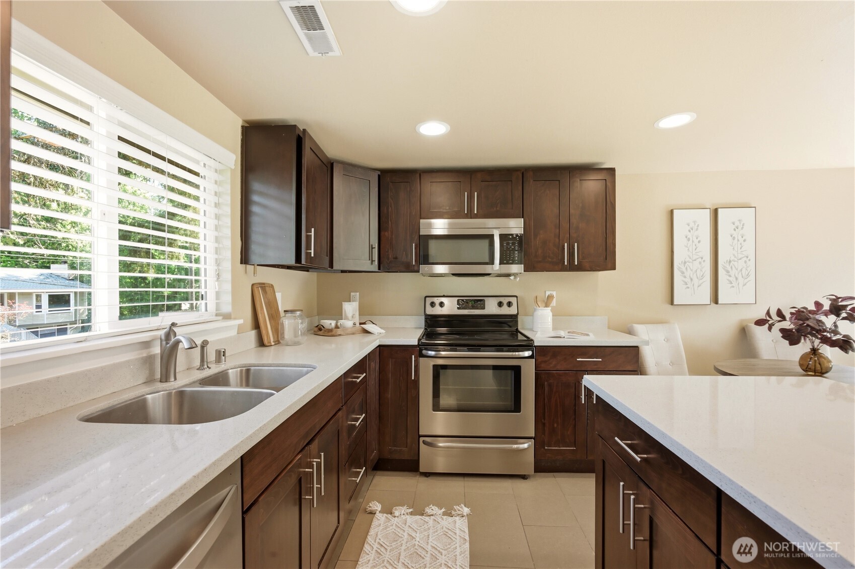 2327 NE 86TH Street , Seattle, WA 98115