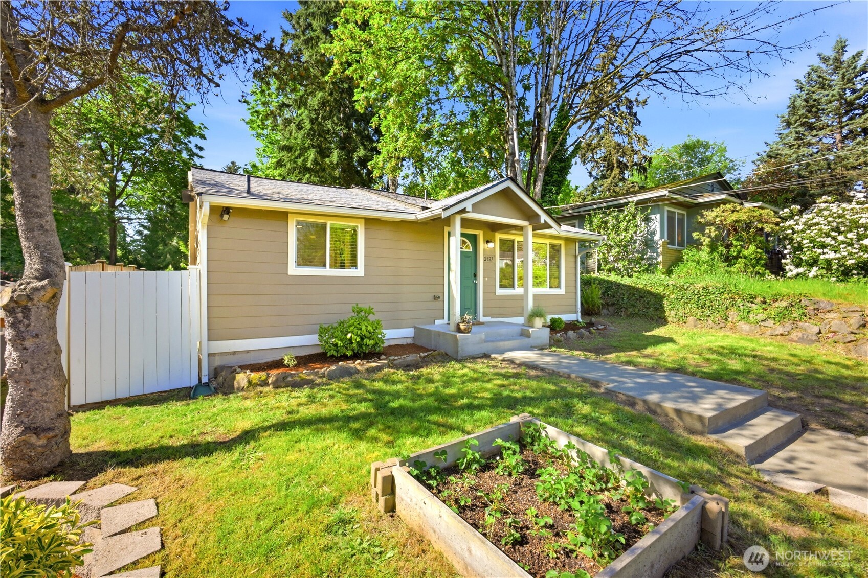 2327 NE 86TH Street , Seattle, WA 98115