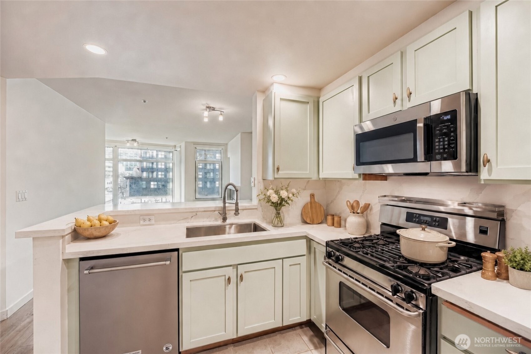 2607 Western Avenue #612, Seattle, WA 98121