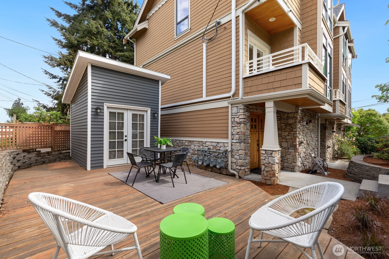4208 Linden Avenue N, Seattle, WA 98103